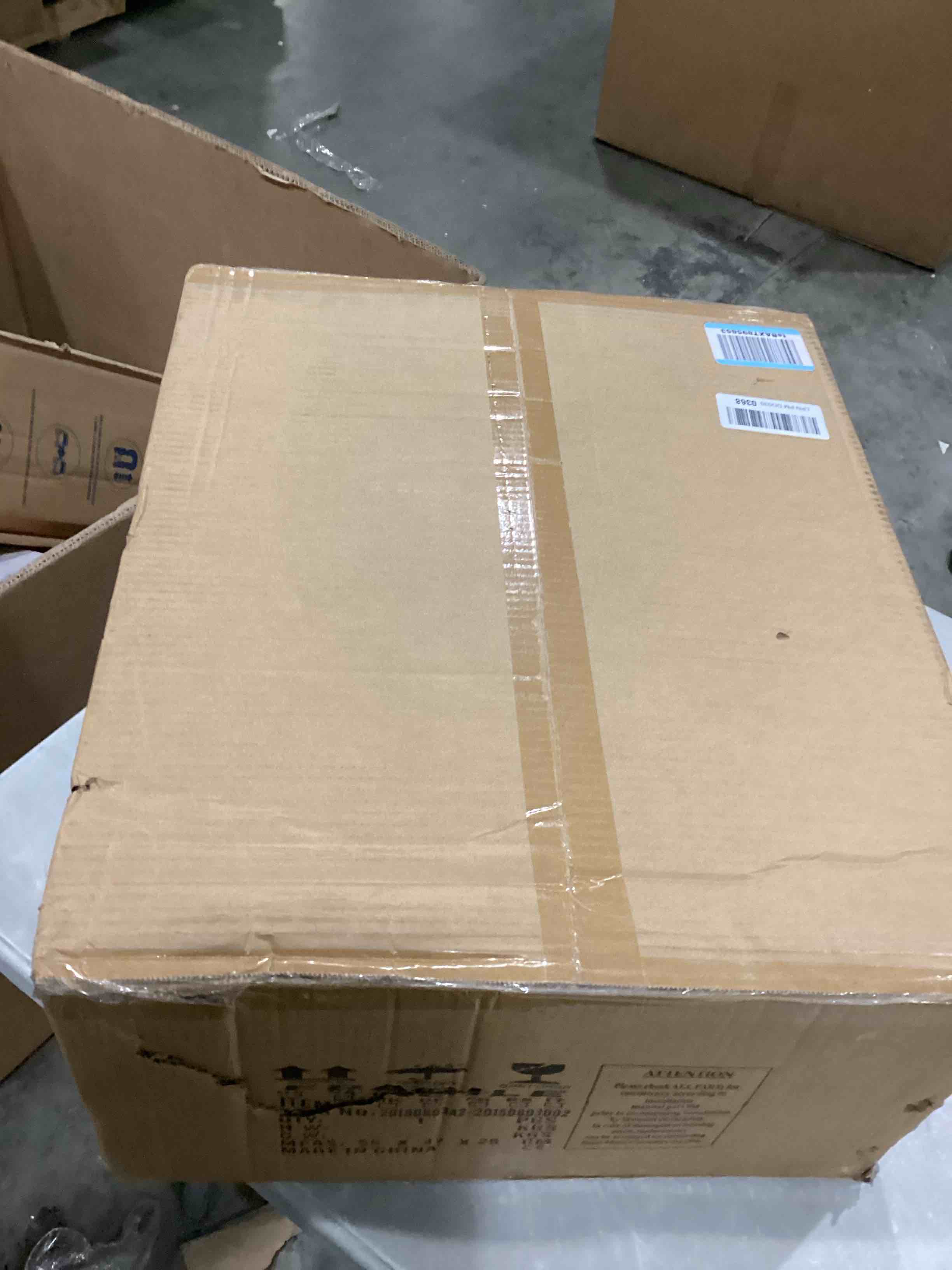 https://s3.amazonaws.com/lotting-images-prod/bidfta/YEL6804717_1738251992384.jpeg