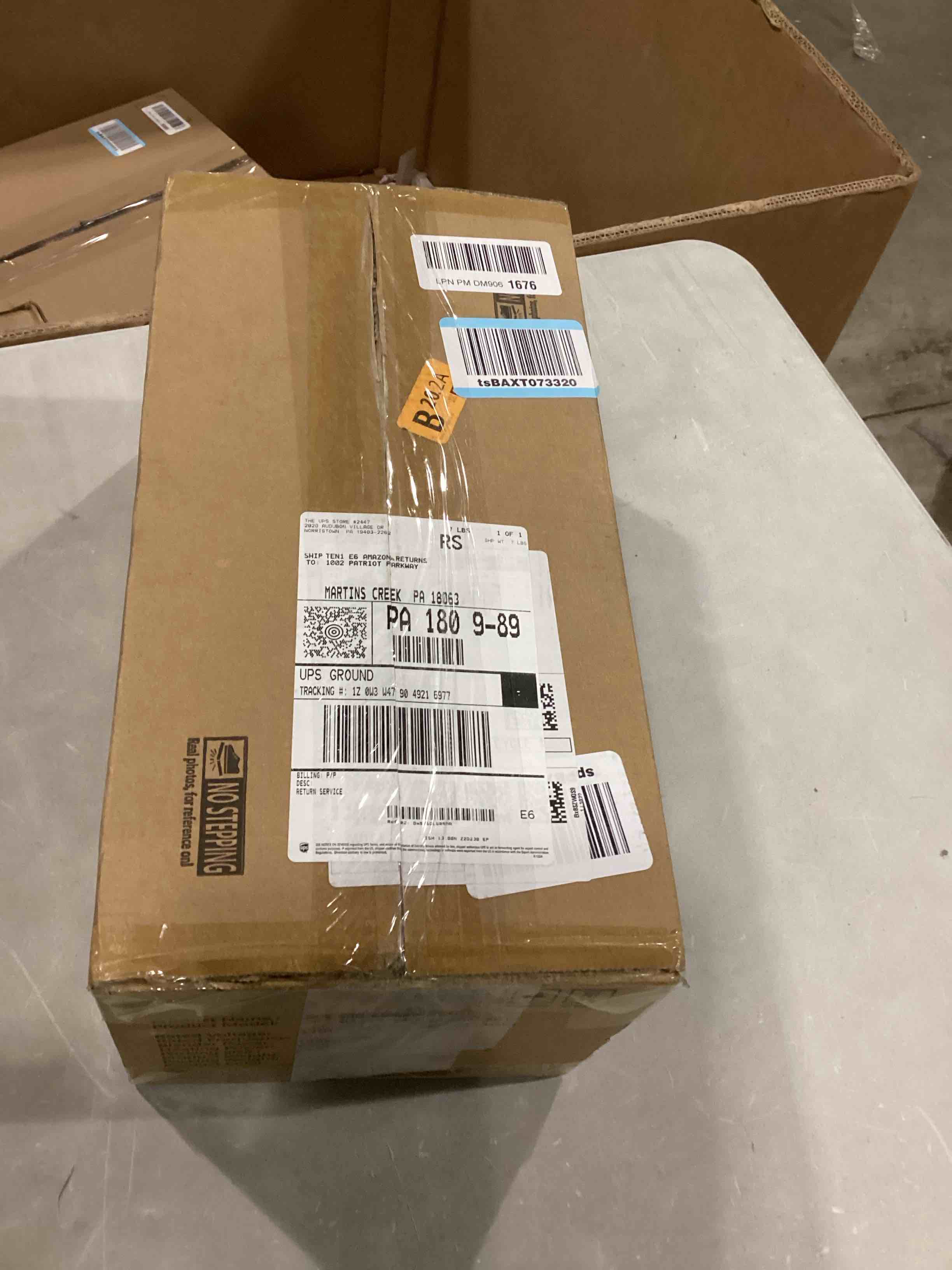 https://s3.amazonaws.com/lotting-images-prod/bidfta/YEL6804738_1738253871807.jpeg