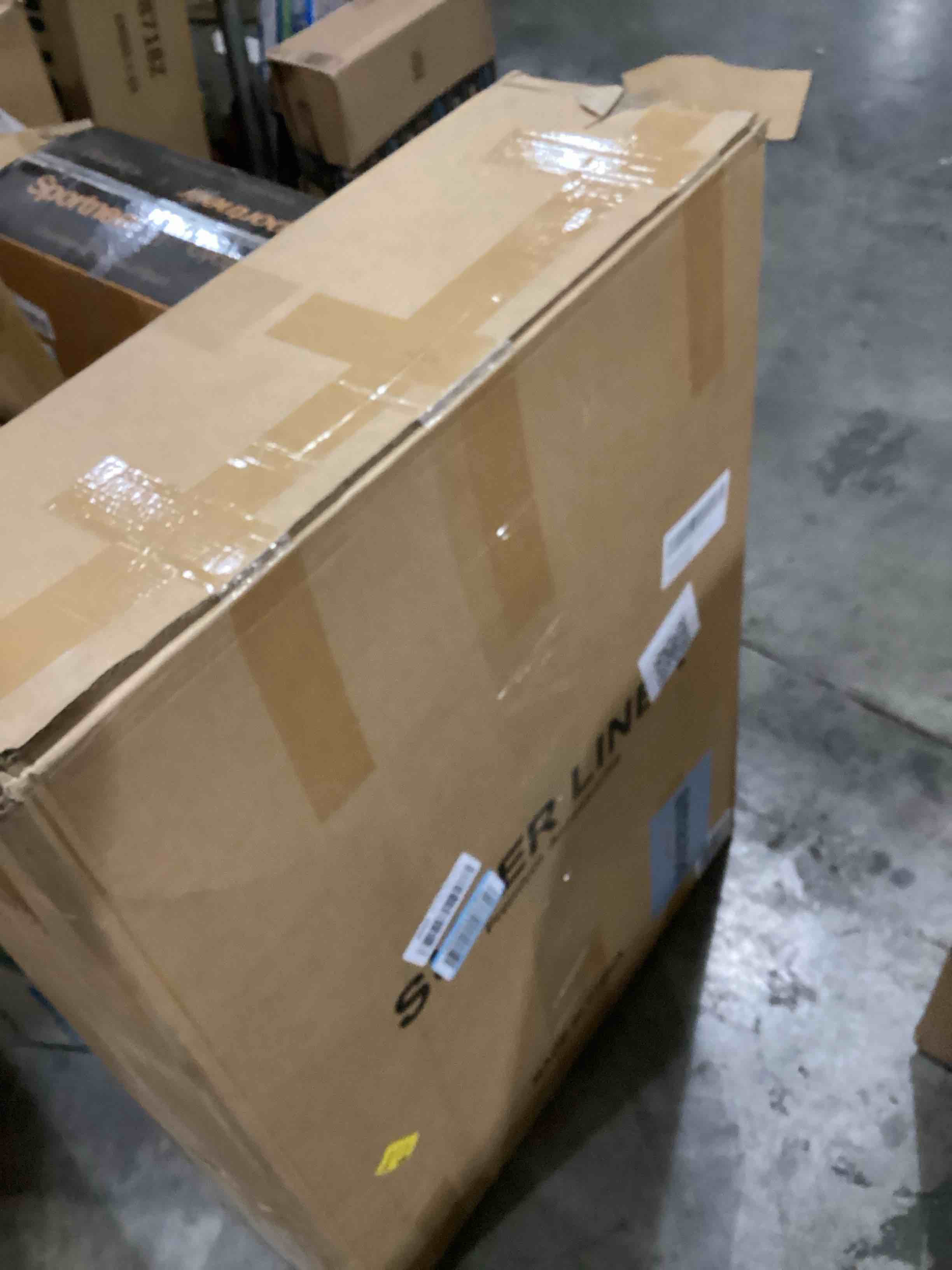 https://s3.amazonaws.com/lotting-images-prod/bidfta/YEL6804751_1738259950078.jpeg