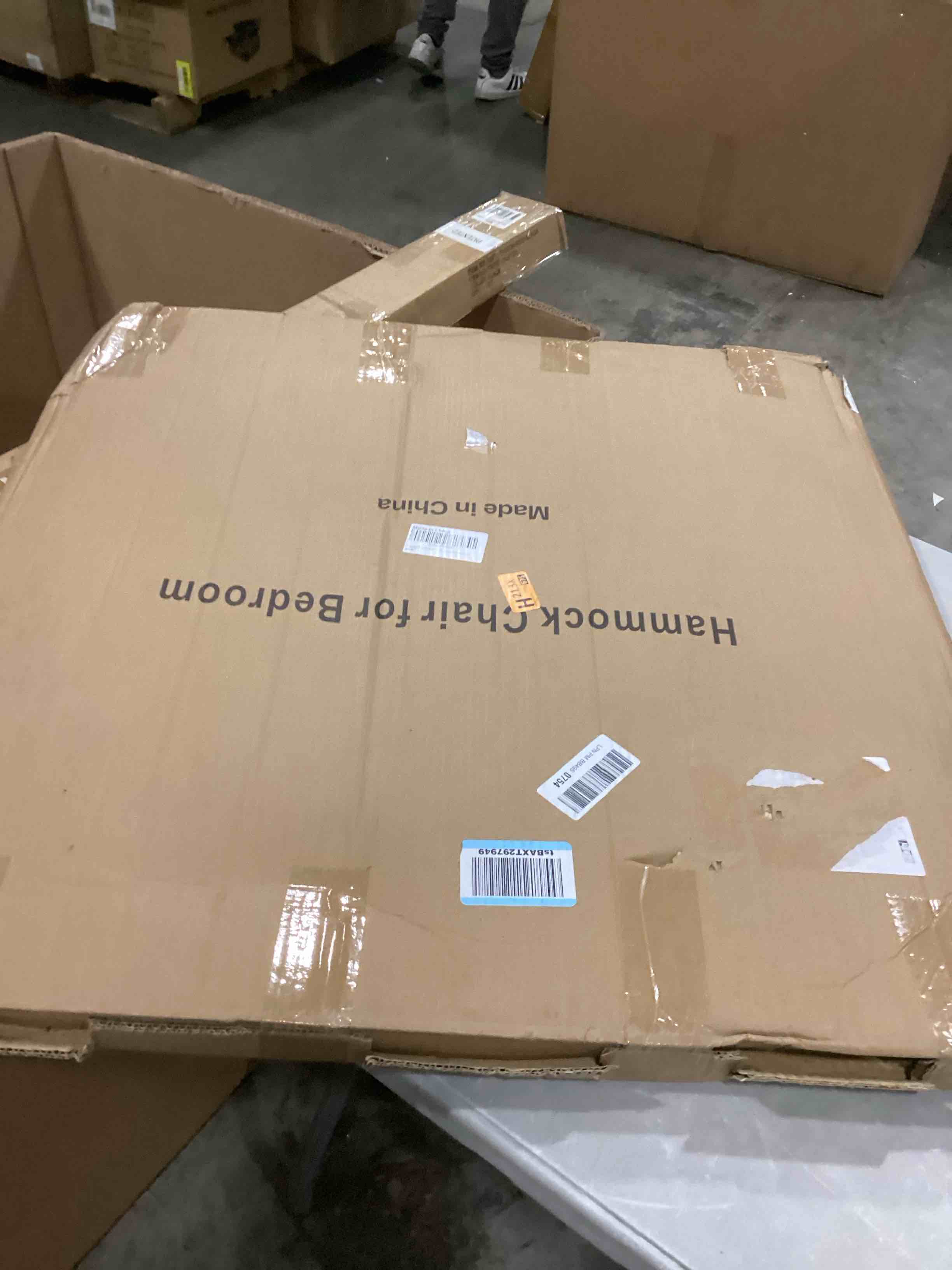 https://s3.amazonaws.com/lotting-images-prod/bidfta/YEL6804768_1738262096121.jpeg