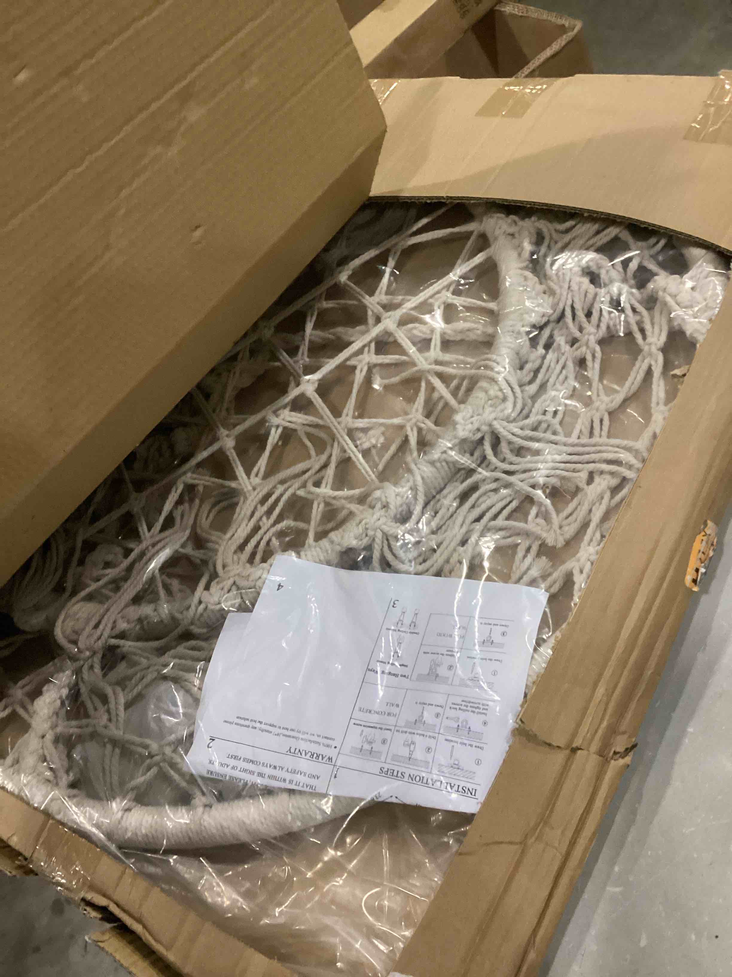 https://s3.amazonaws.com/lotting-images-prod/bidfta/YEL6804768_1738262116559.jpeg