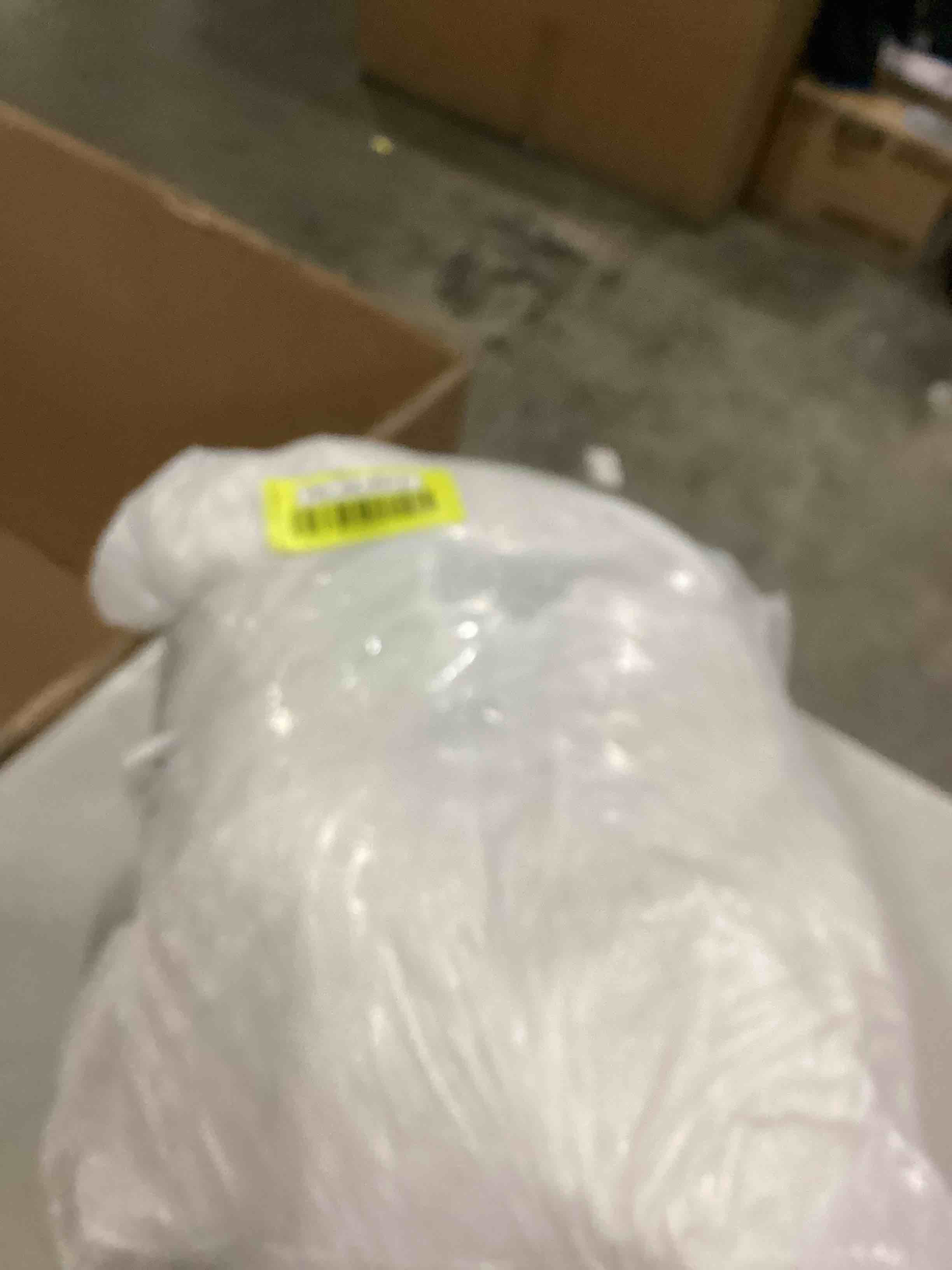 https://s3.amazonaws.com/lotting-images-prod/bidfta/YEL6804914_1738353419266.jpeg