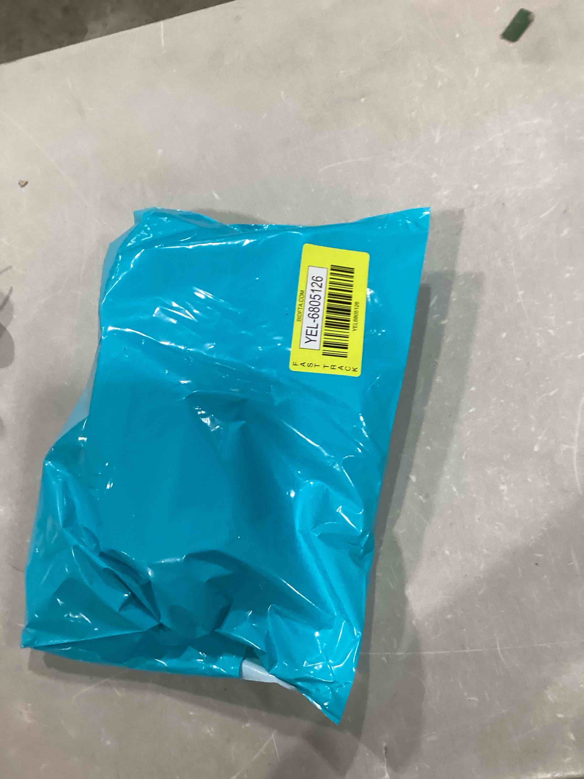 https://s3.amazonaws.com/lotting-images-prod/bidfta/YEL6805126_1738845310430.jpeg