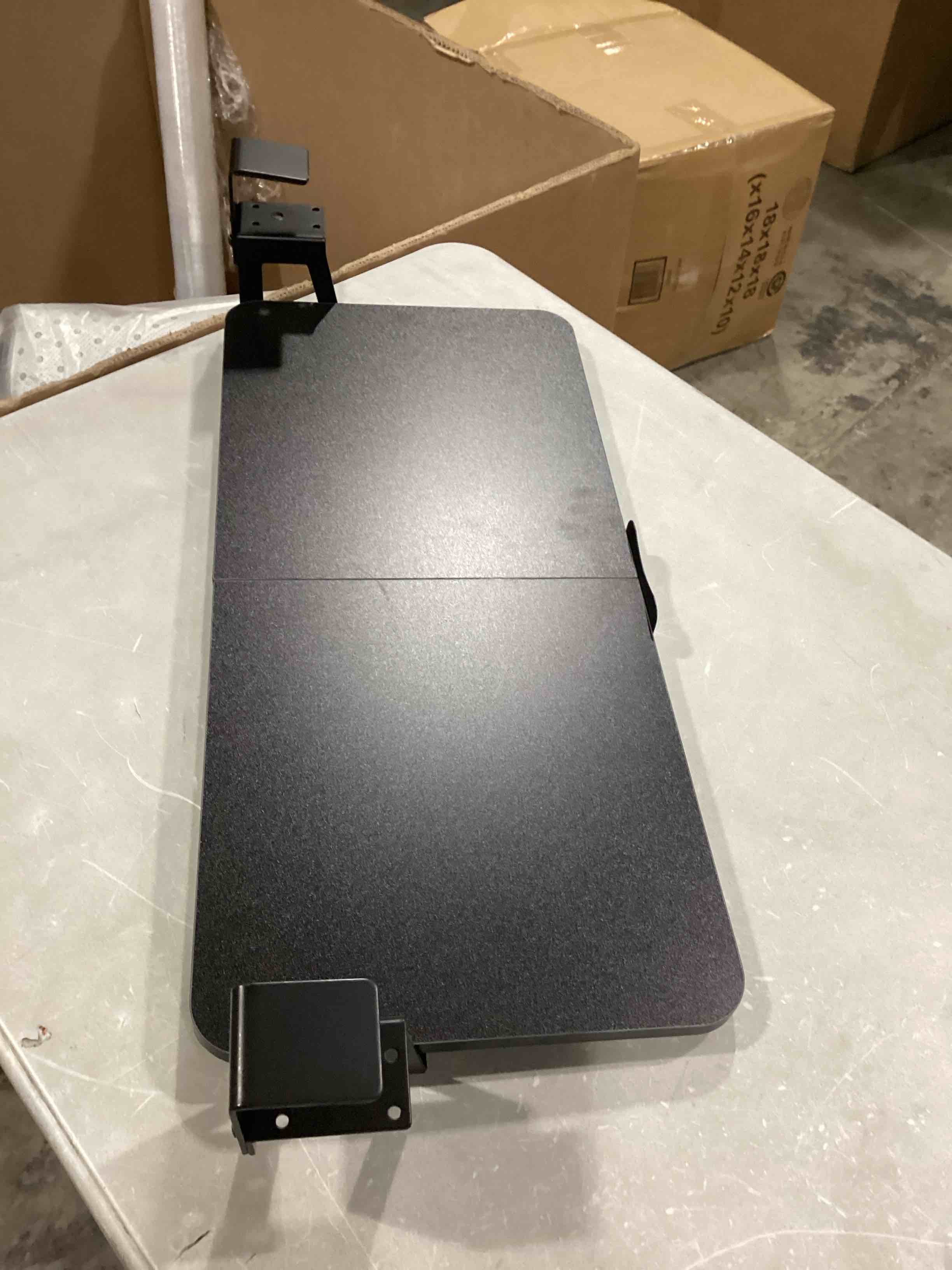 https://s3.amazonaws.com/lotting-images-prod/bidfta/YEL6805651_1739367089098.jpeg