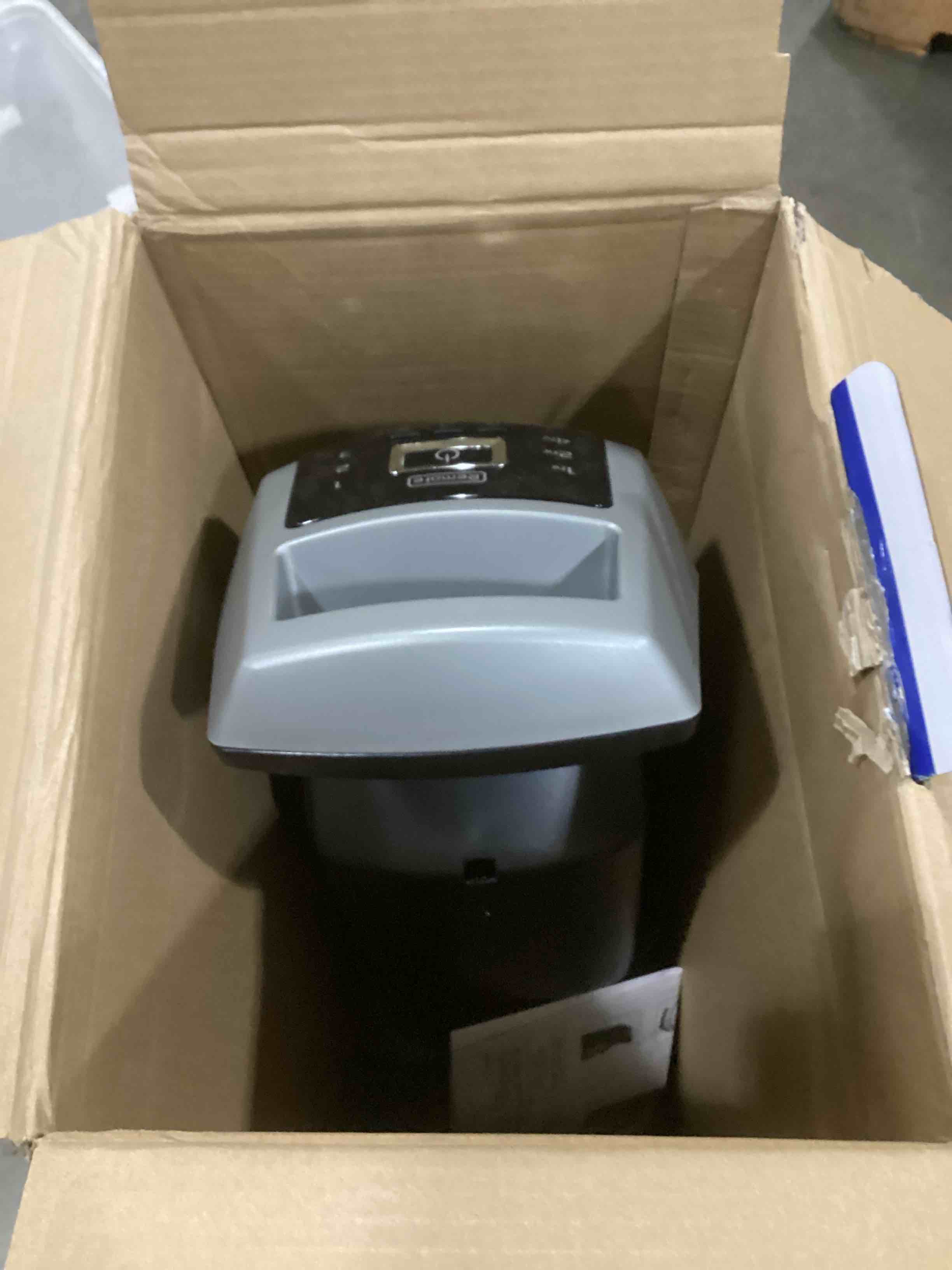 https://s3.amazonaws.com/lotting-images-prod/bidfta/YEL6805789_1739460410711.jpeg