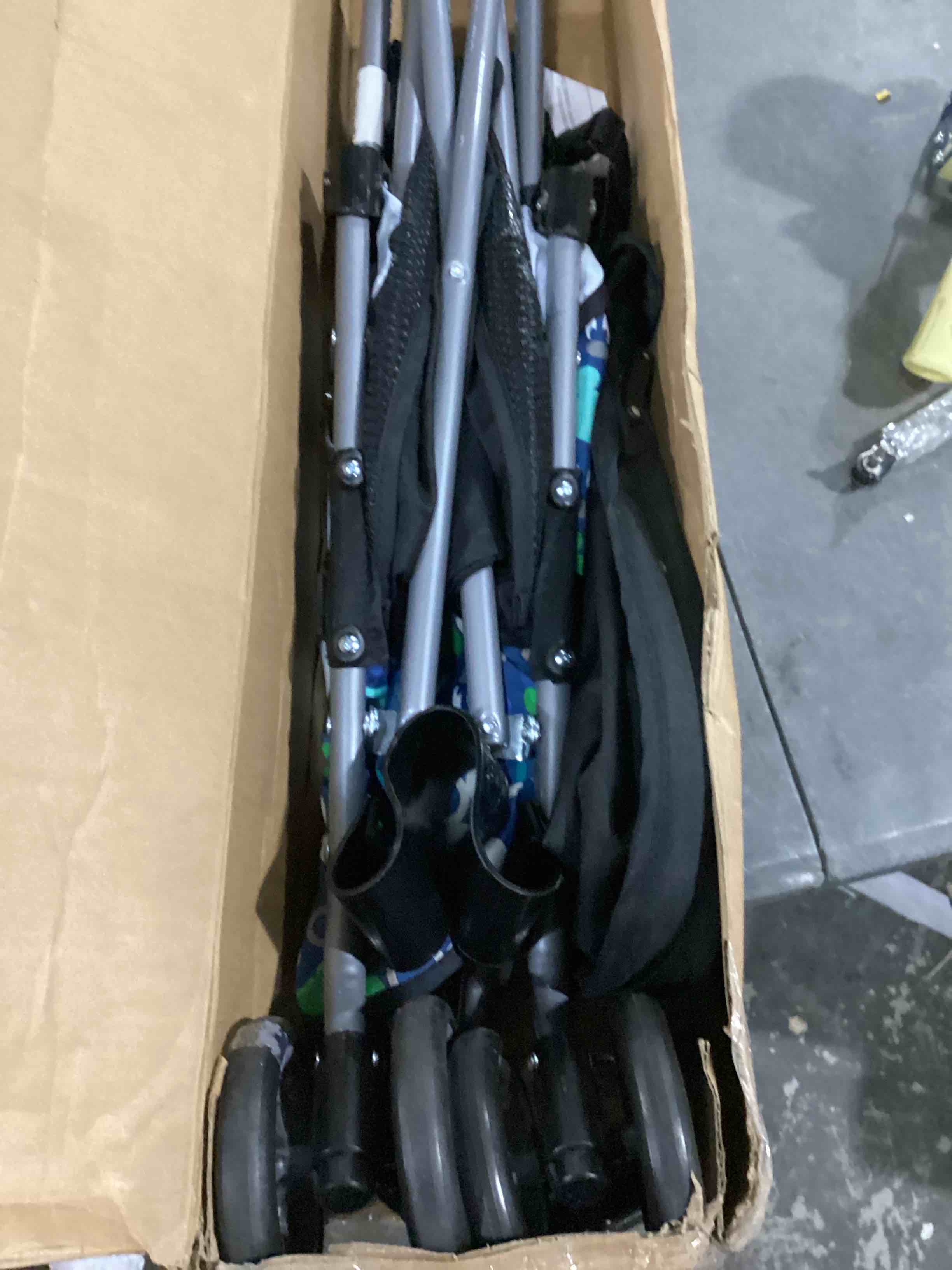 https://s3.amazonaws.com/lotting-images-prod/bidfta/YEL6806211_1736796246918.jpeg