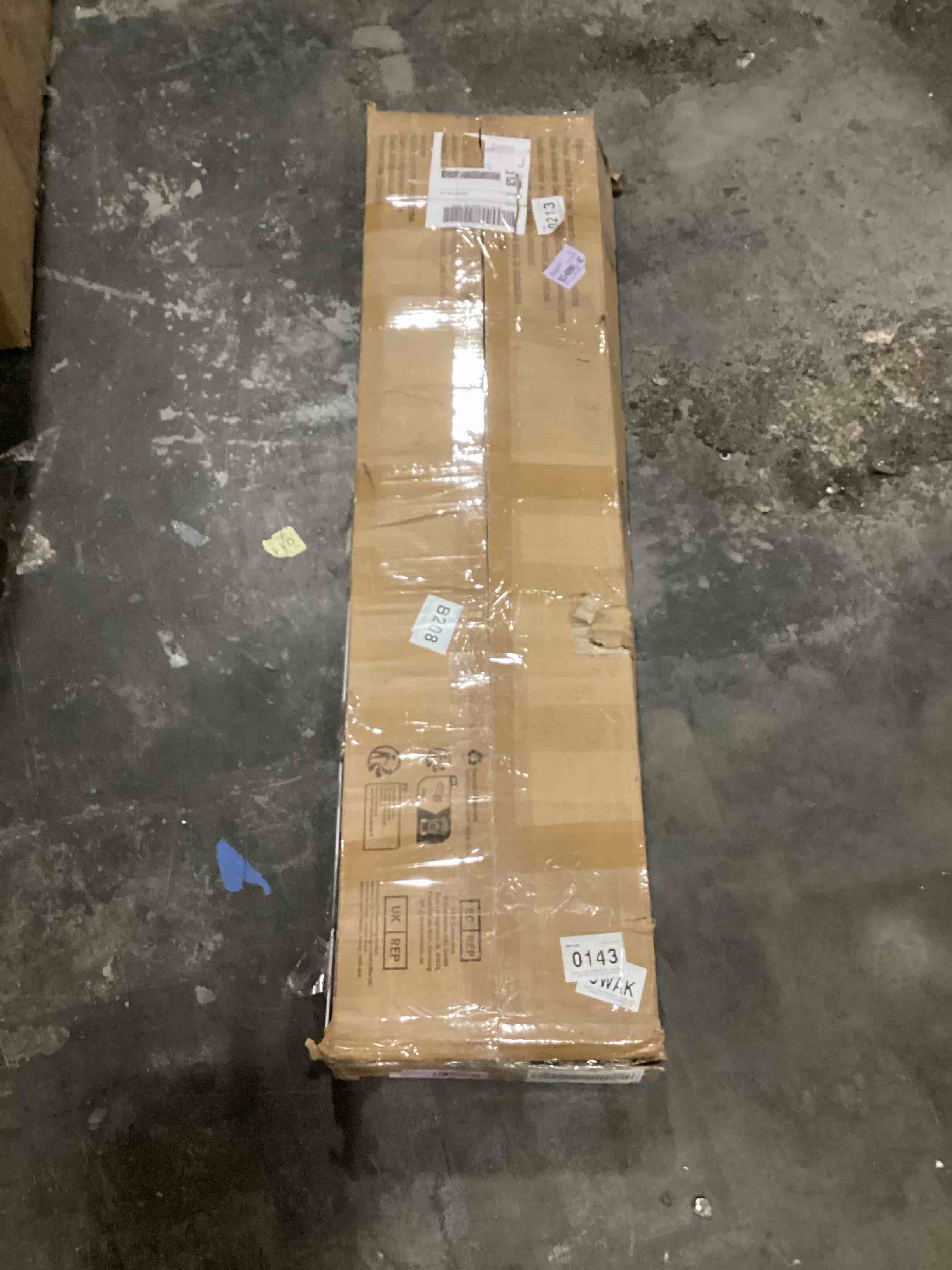 https://s3.amazonaws.com/lotting-images-prod/bidfta/YEL6807314_1741272123125.jpeg