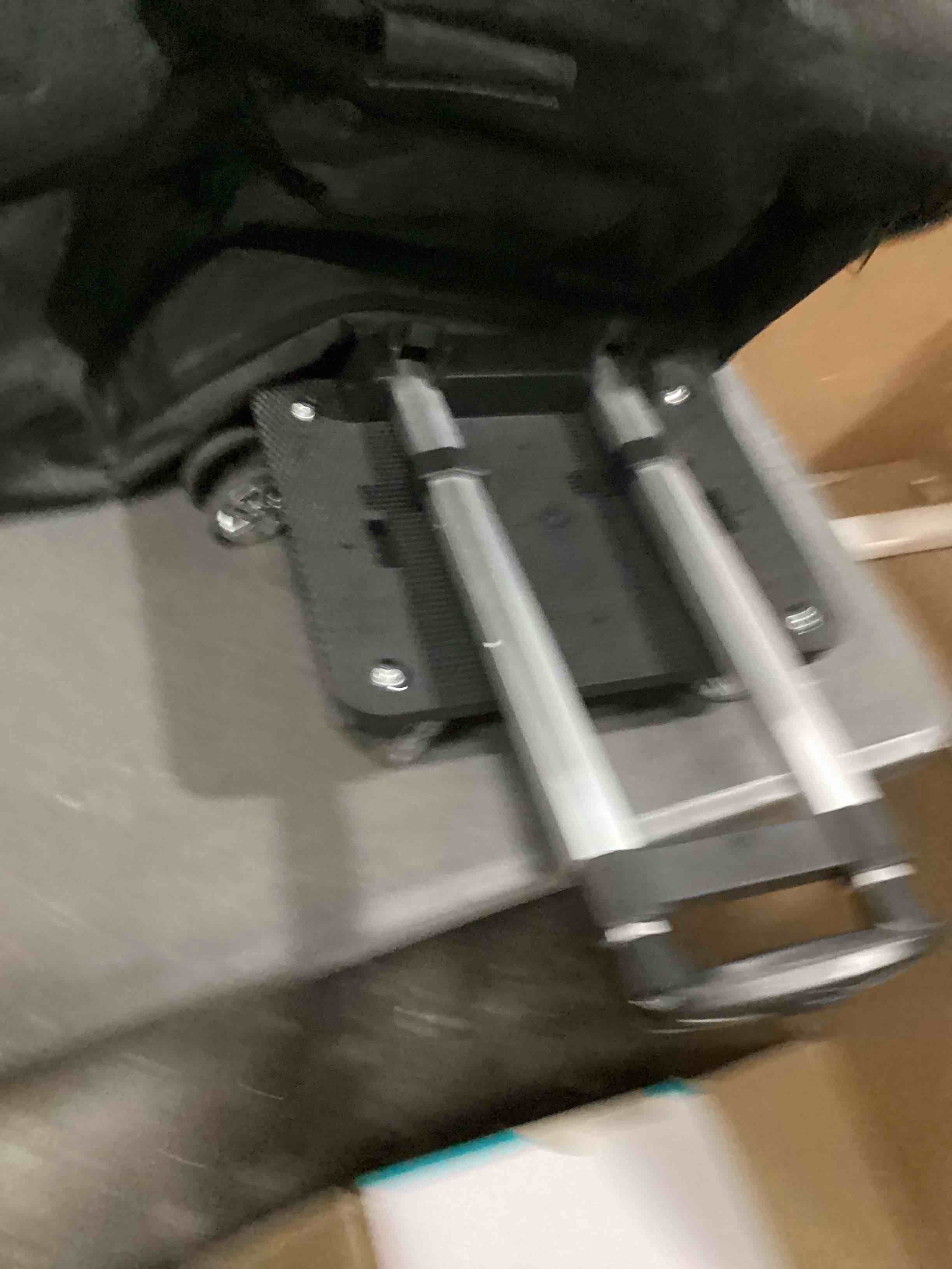 https://s3.amazonaws.com/lotting-images-prod/bidfta/YEL6807325_1741277987155.jpeg