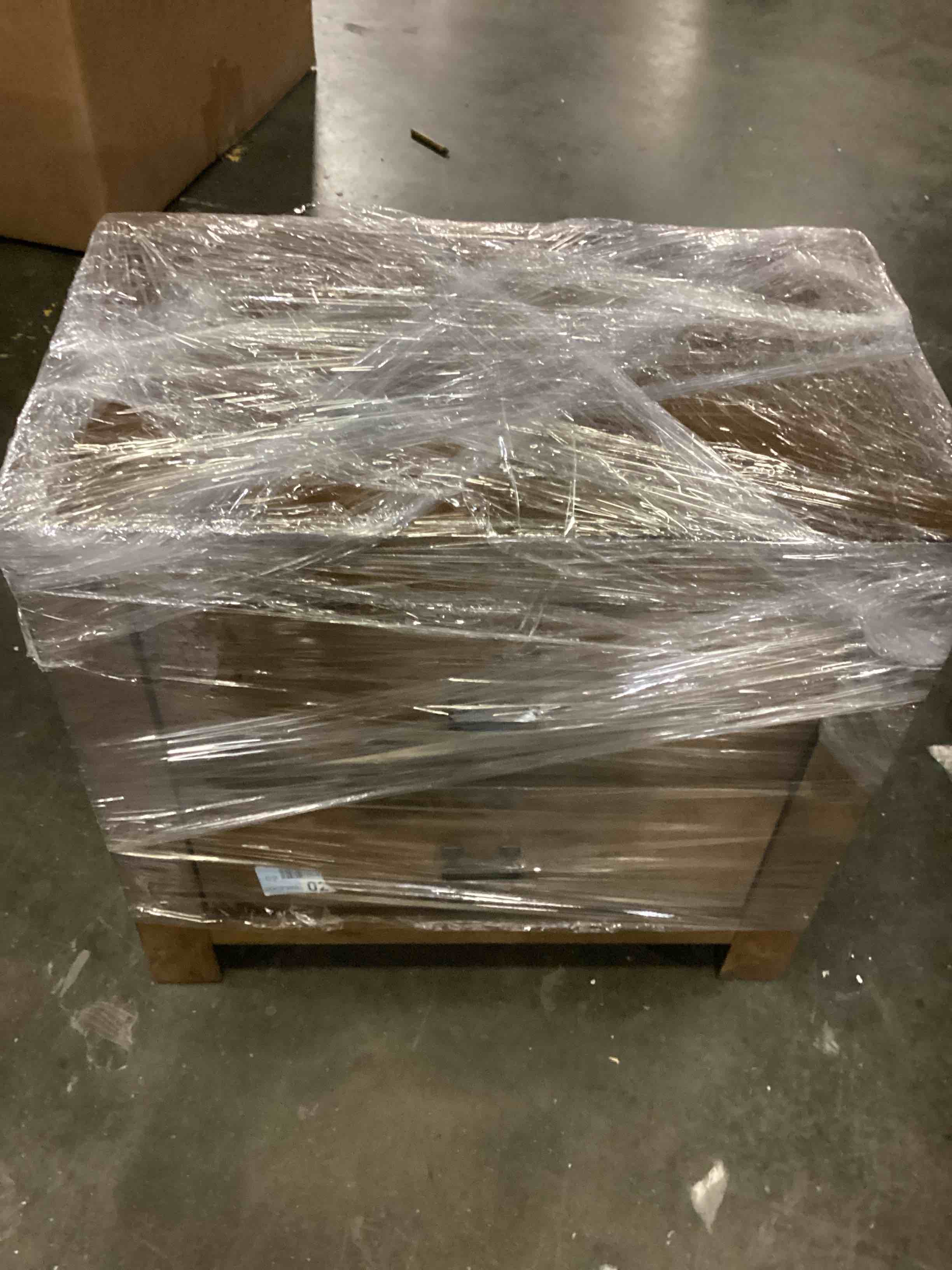 https://s3.amazonaws.com/lotting-images-prod/bidfta/YEL6808435_1736971717963.jpeg