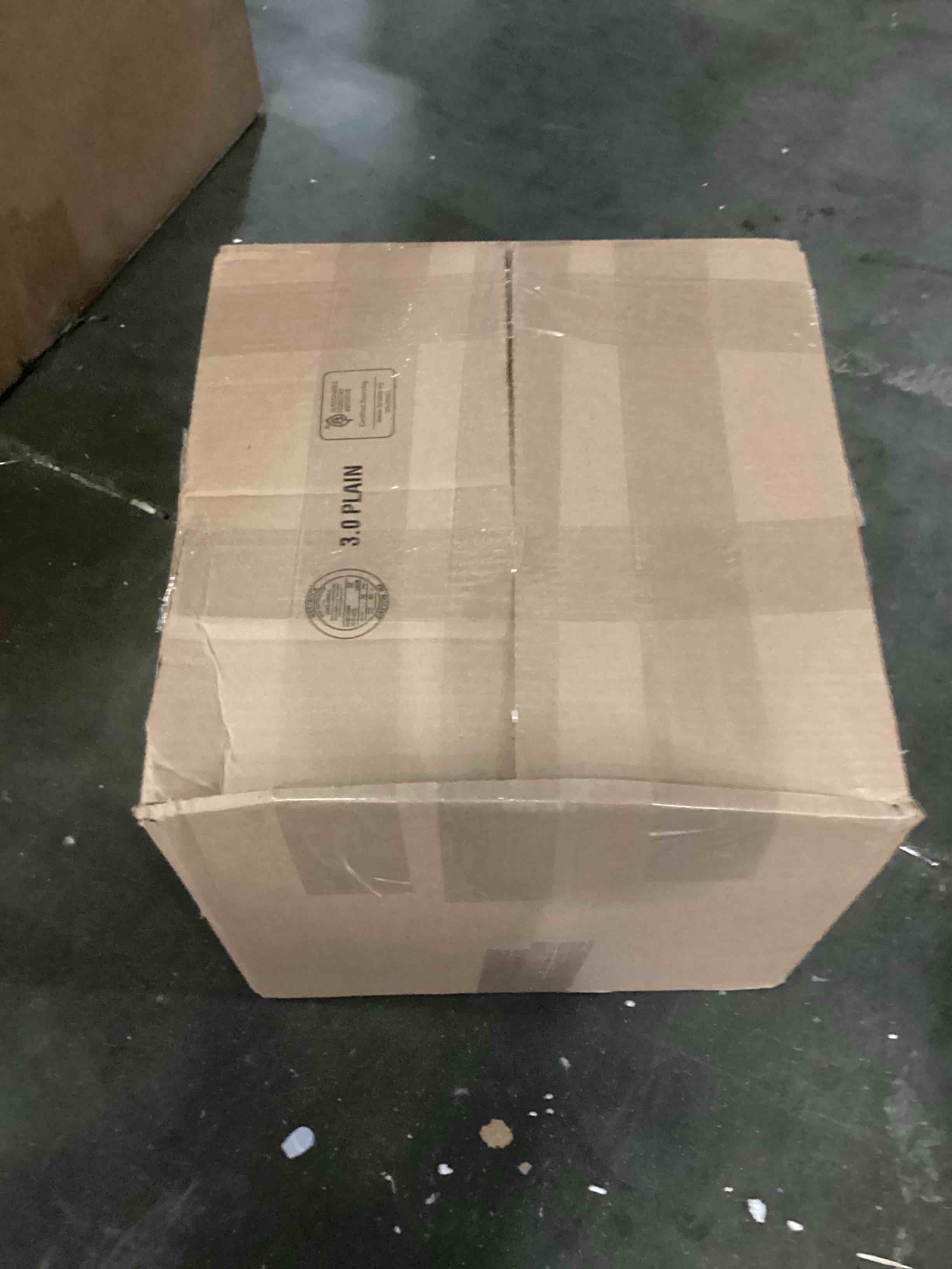 https://s3.amazonaws.com/lotting-images-prod/bidfta/YEL6808529_1737046411841.jpeg