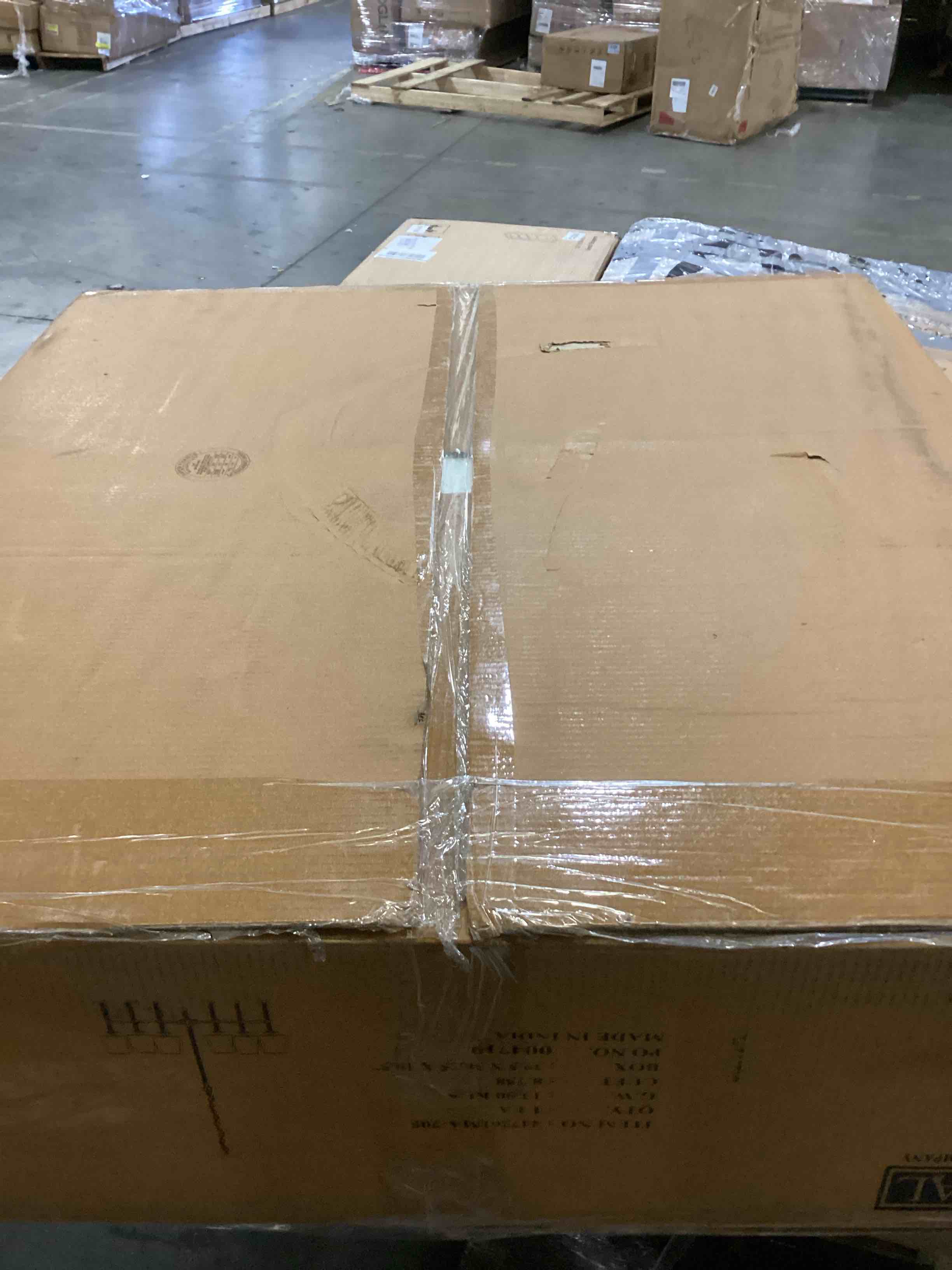 https://s3.amazonaws.com/lotting-images-prod/bidfta/YEL6808658_1737132877741.jpeg