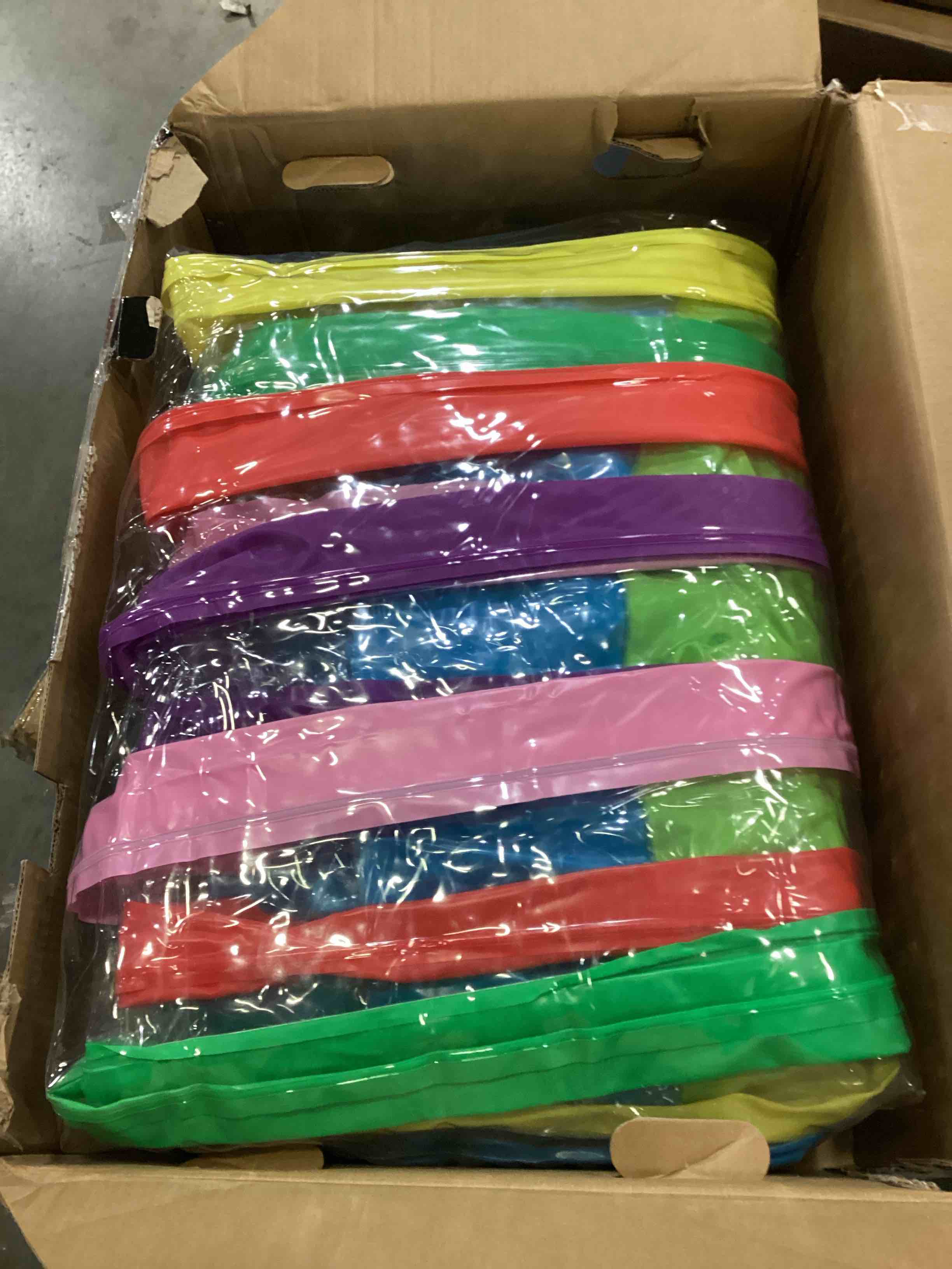 https://s3.amazonaws.com/lotting-images-prod/bidfta/YEL6808705_1737374681269.jpeg