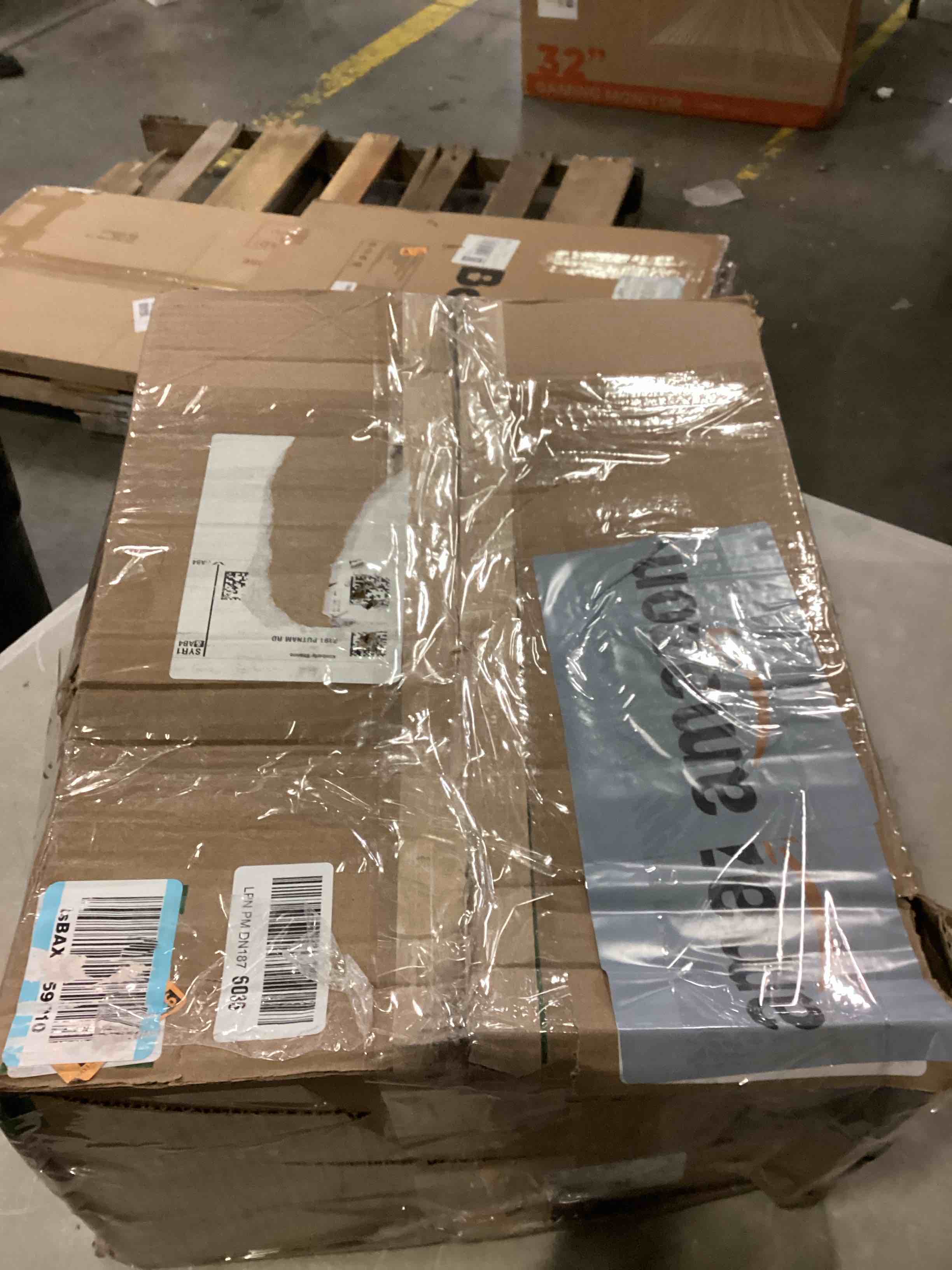 https://s3.amazonaws.com/lotting-images-prod/bidfta/YEL6808805_1737396069921.jpeg