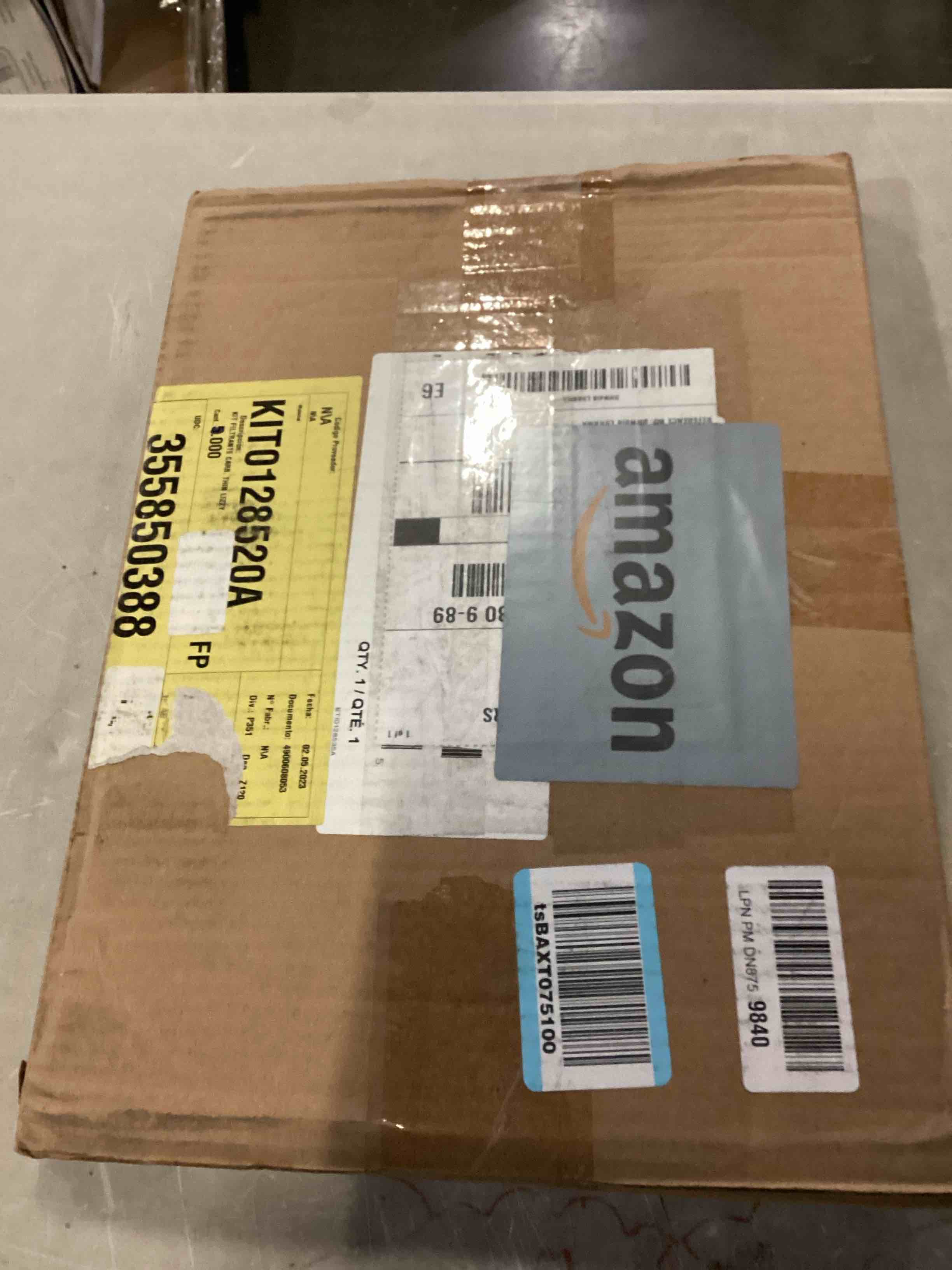 https://s3.amazonaws.com/lotting-images-prod/bidfta/YEL6808812_1737395112240.jpeg