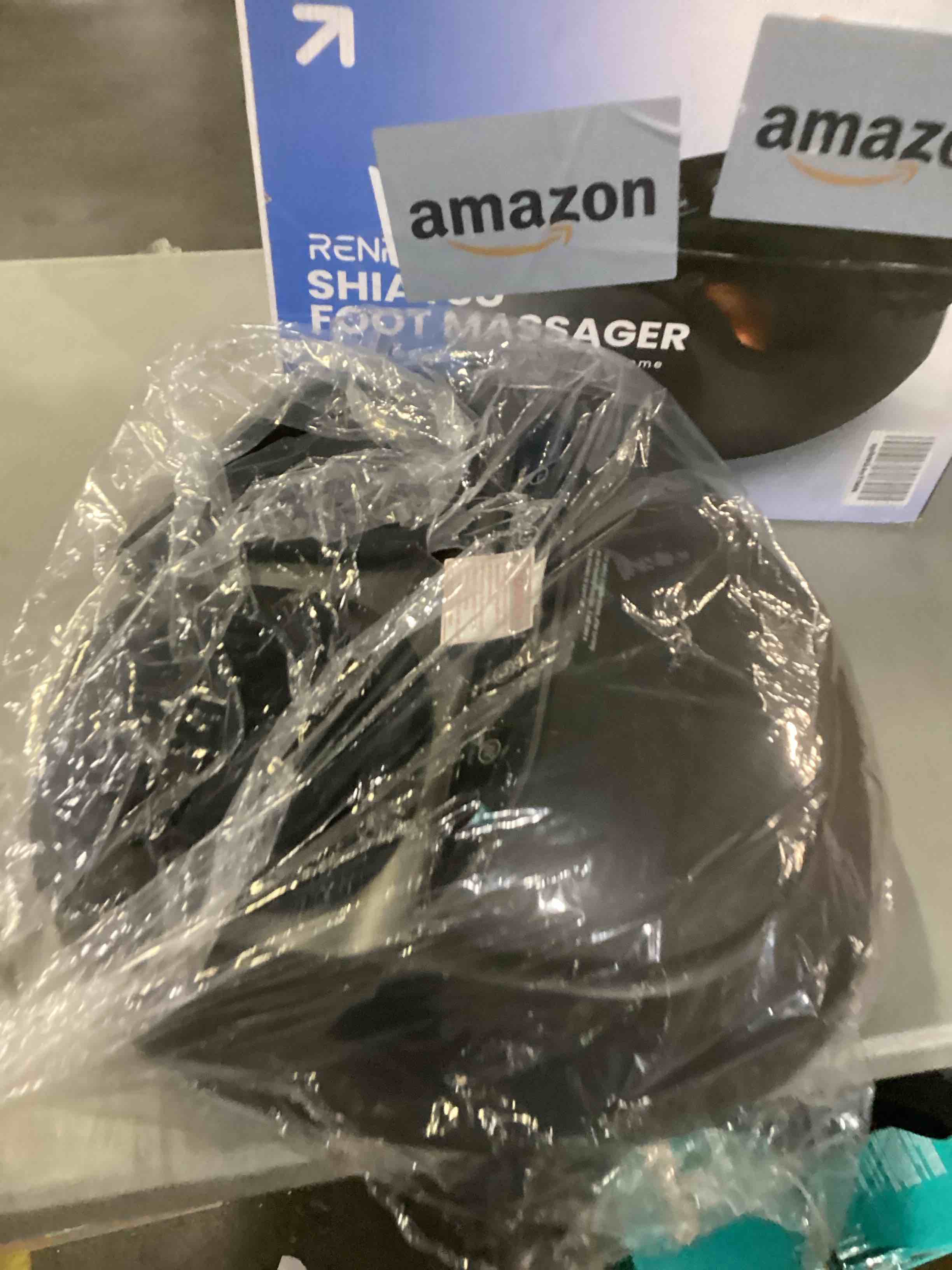 https://s3.amazonaws.com/lotting-images-prod/bidfta/YEL6809218_1738242572661.jpeg