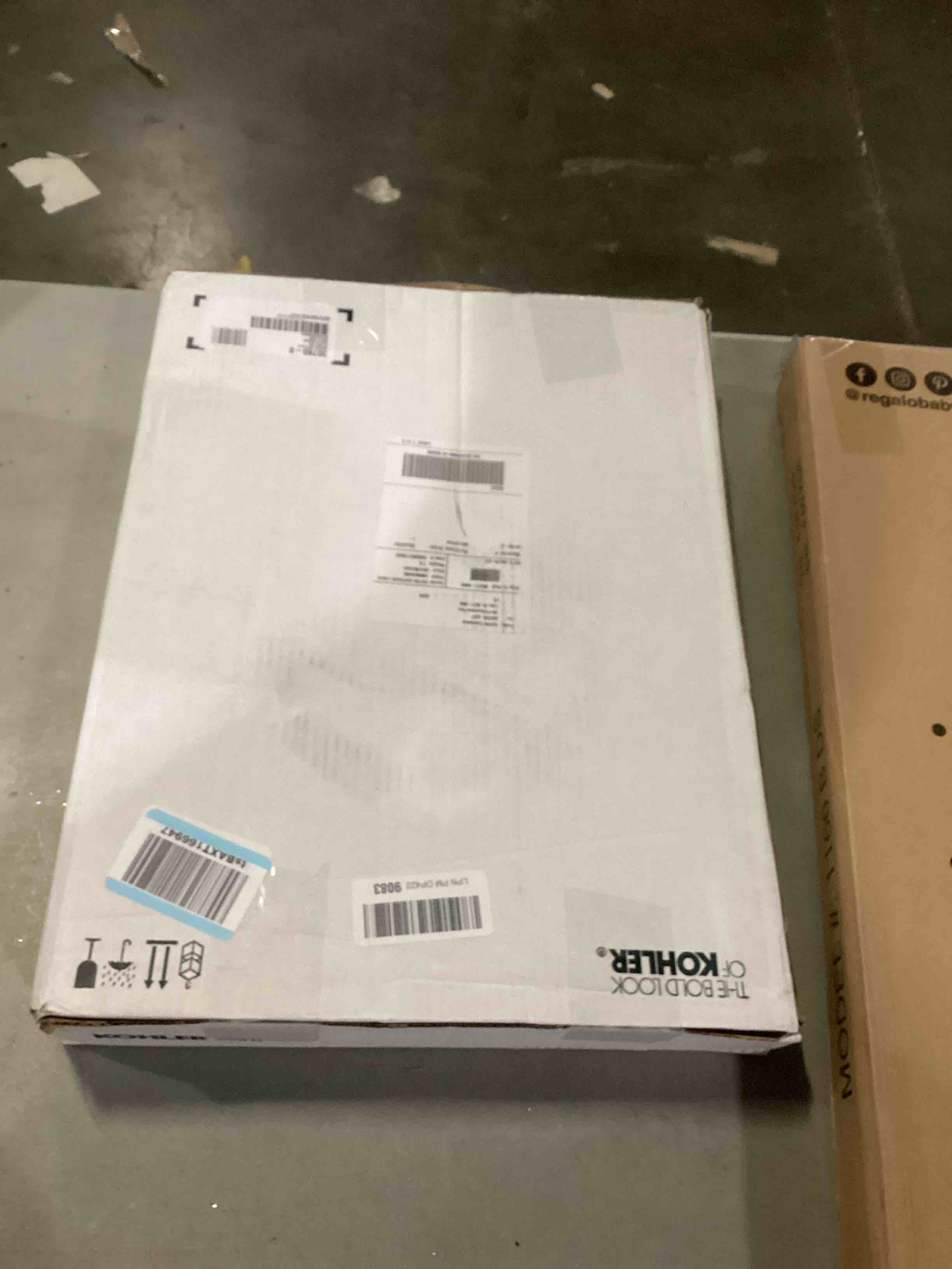 https://s3.amazonaws.com/lotting-images-prod/bidfta/YEL6809246_1738246404565.jpeg
