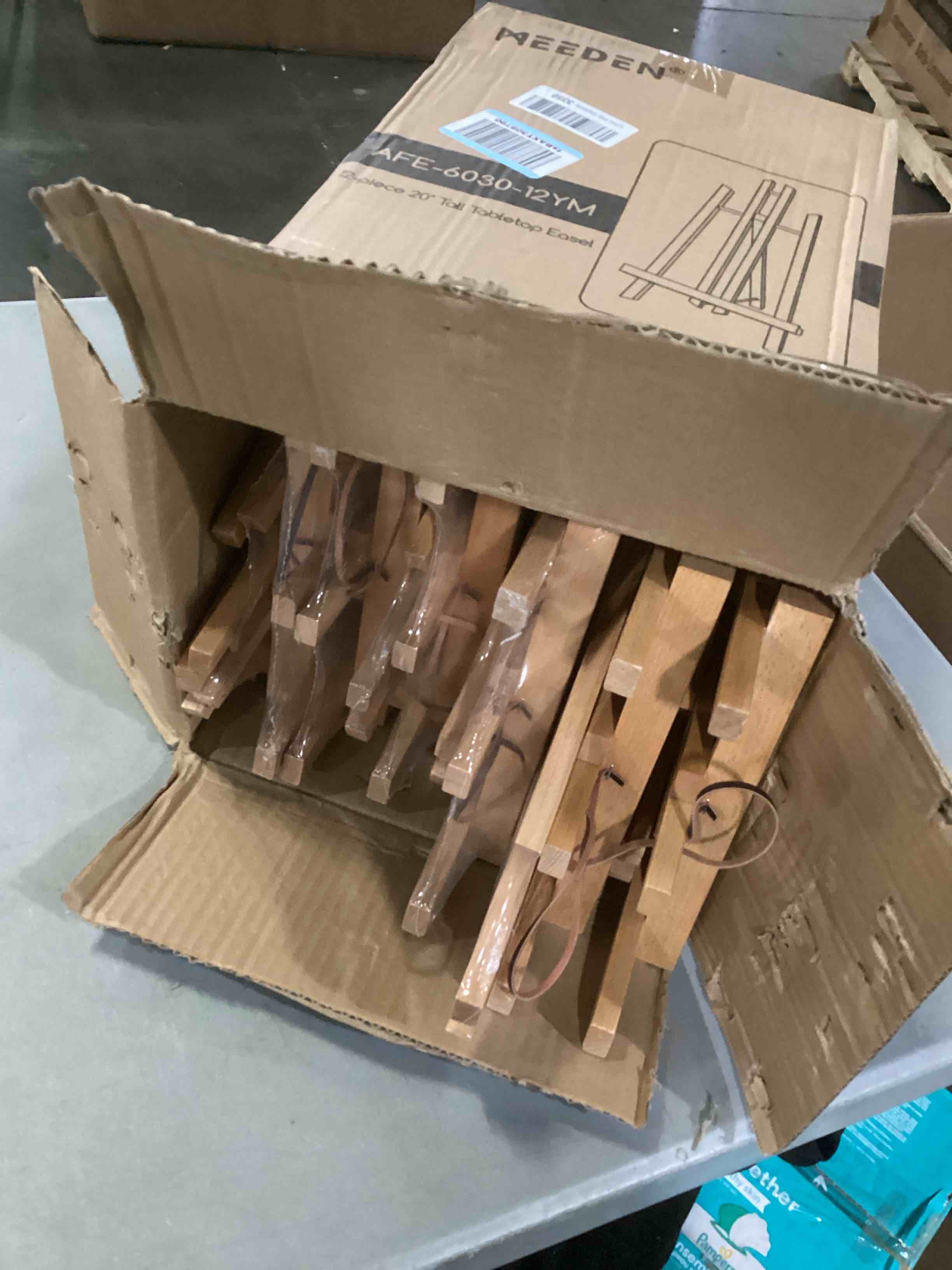 https://s3.amazonaws.com/lotting-images-prod/bidfta/YEL6809270_1738248921983.jpeg