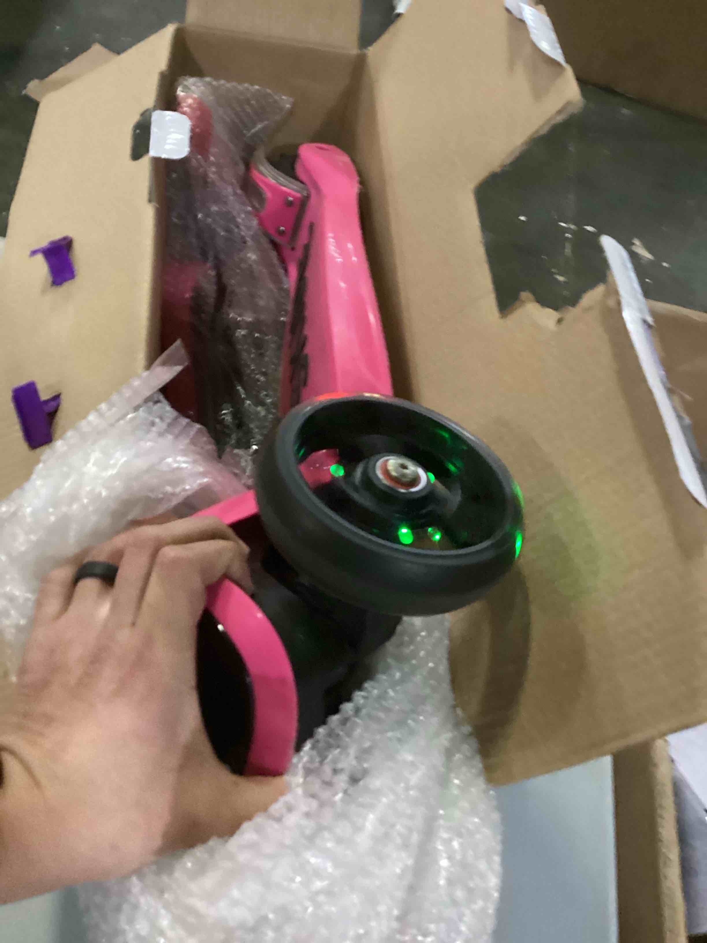 https://s3.amazonaws.com/lotting-images-prod/bidfta/YEL6809368_1738328499758.jpeg