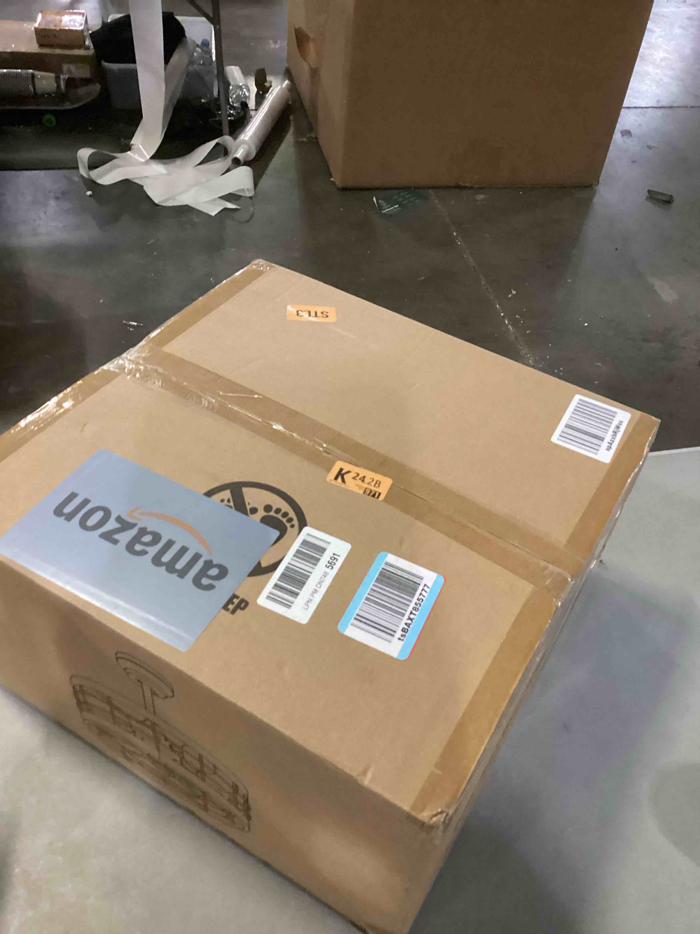 https://s3.amazonaws.com/lotting-images-prod/bidfta/YEL6809419_1738337975060.jpeg