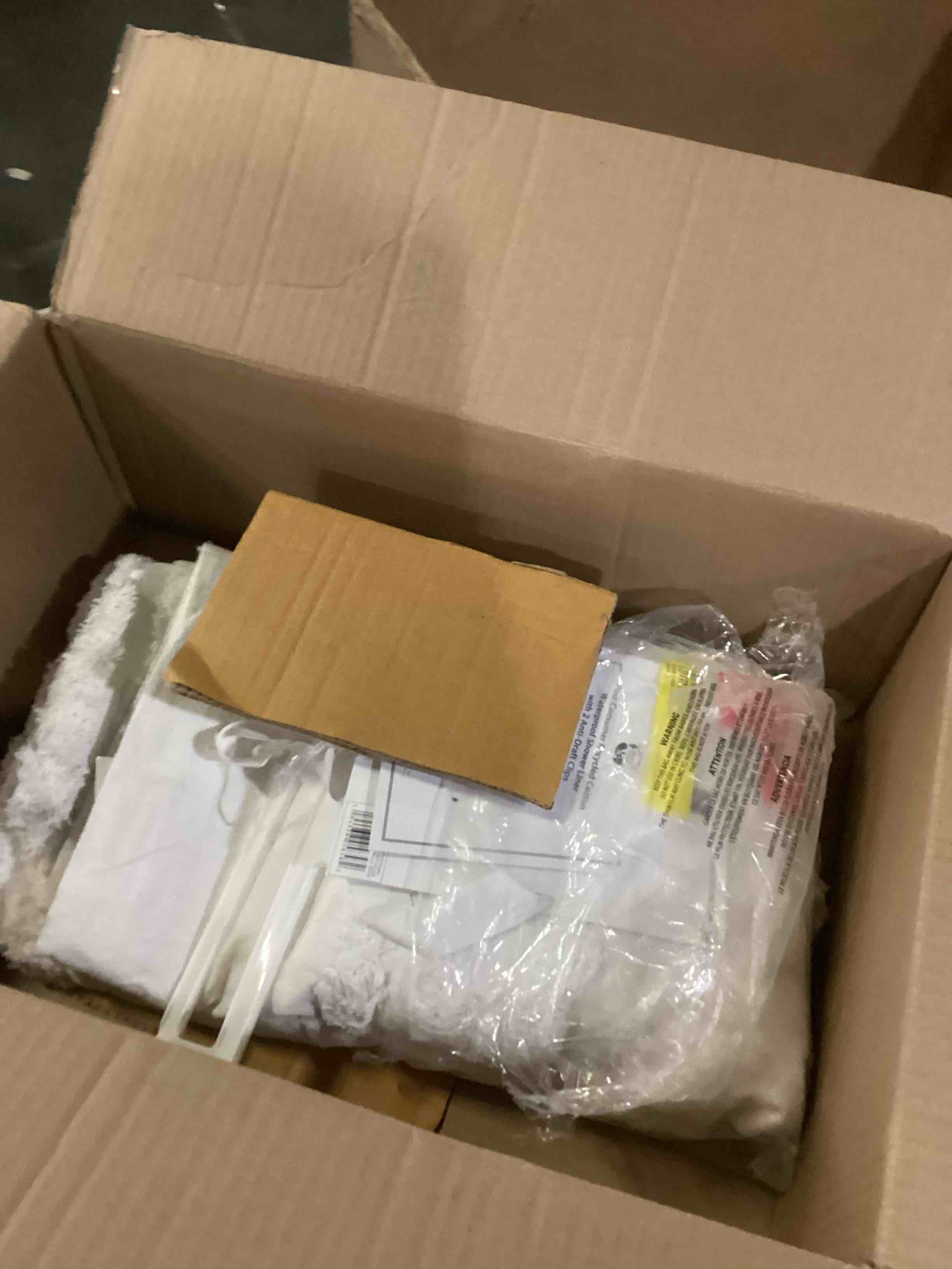 https://s3.amazonaws.com/lotting-images-prod/bidfta/YEL6809972_1738955947638.jpeg