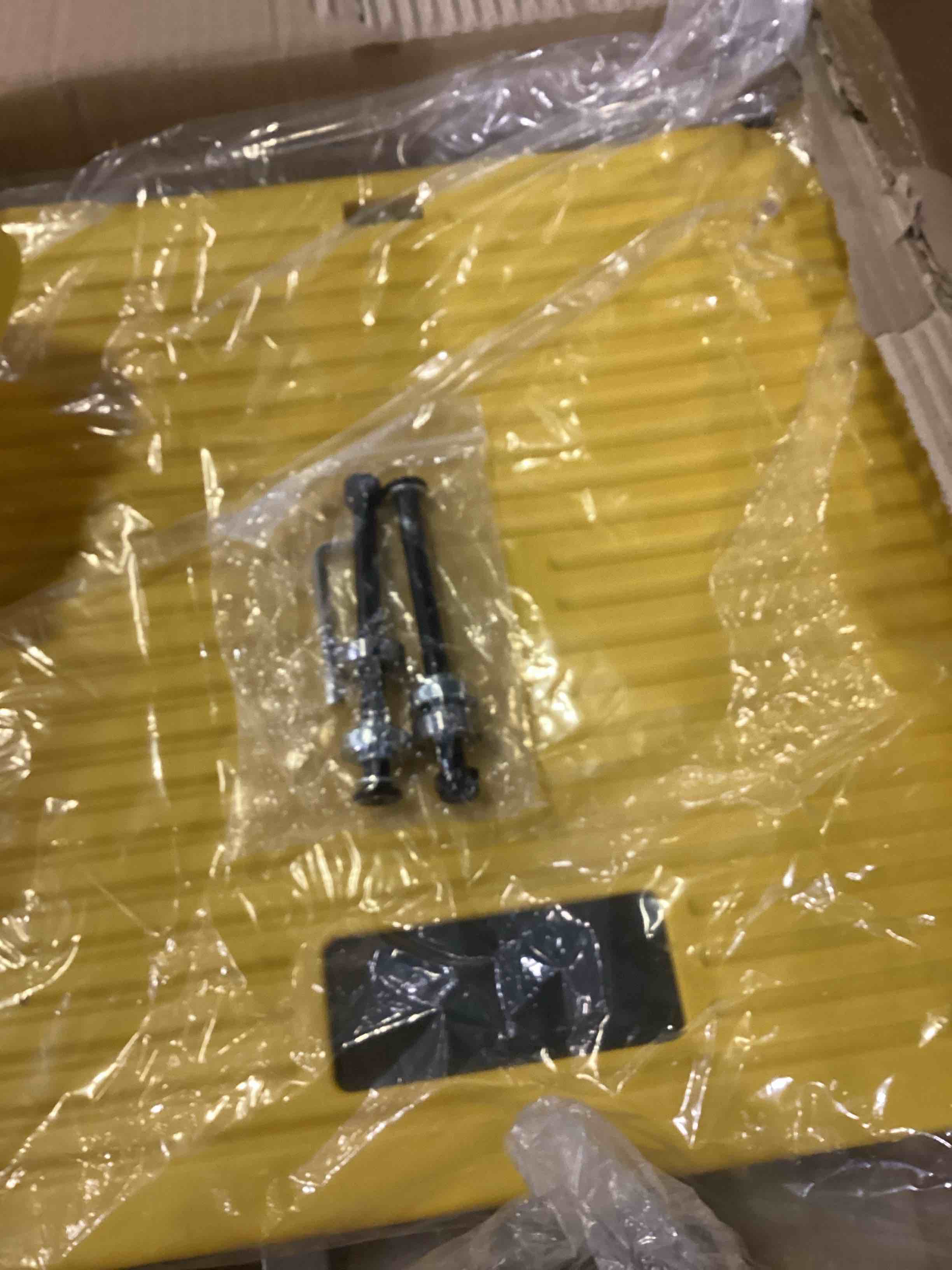 https://s3.amazonaws.com/lotting-images-prod/bidfta/YEL6810242_1739371593090.jpeg