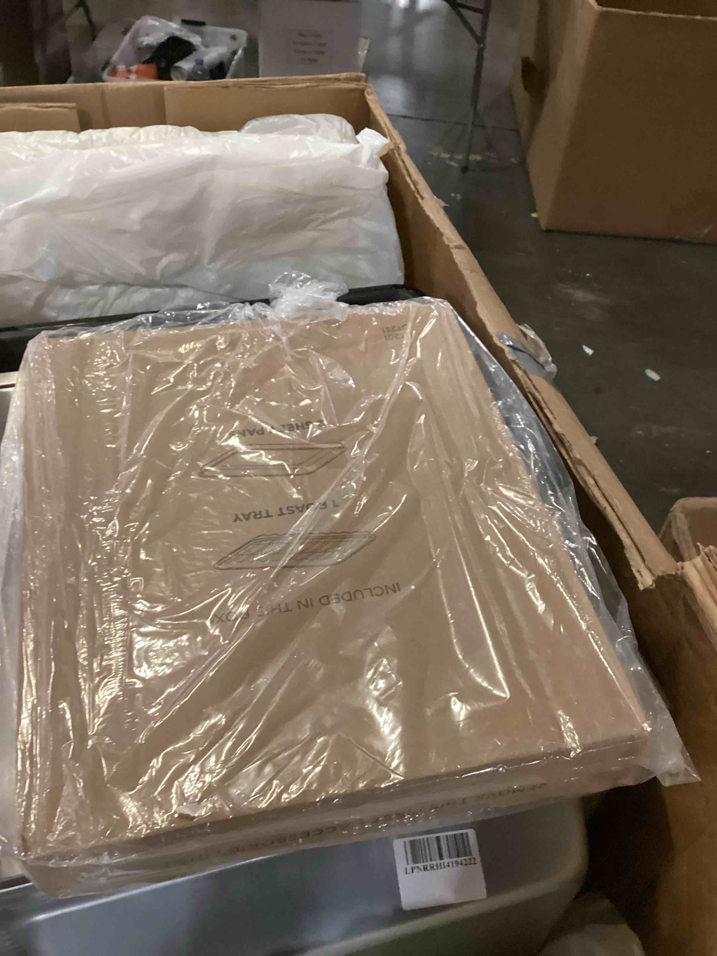 https://s3.amazonaws.com/lotting-images-prod/bidfta/YEL6810347_1739455371489.jpeg