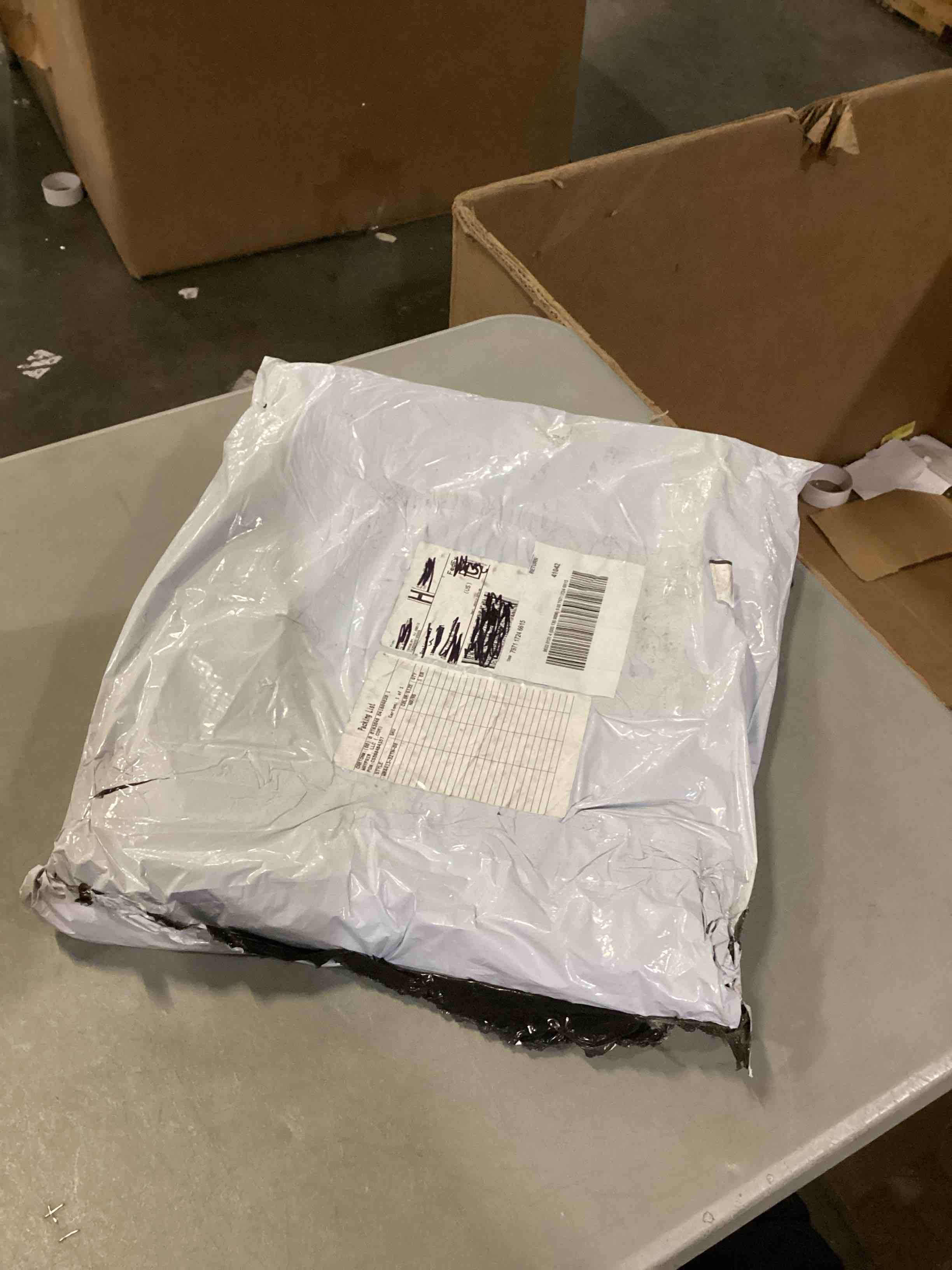 https://s3.amazonaws.com/lotting-images-prod/bidfta/YEL6810393_1739537785499.jpeg