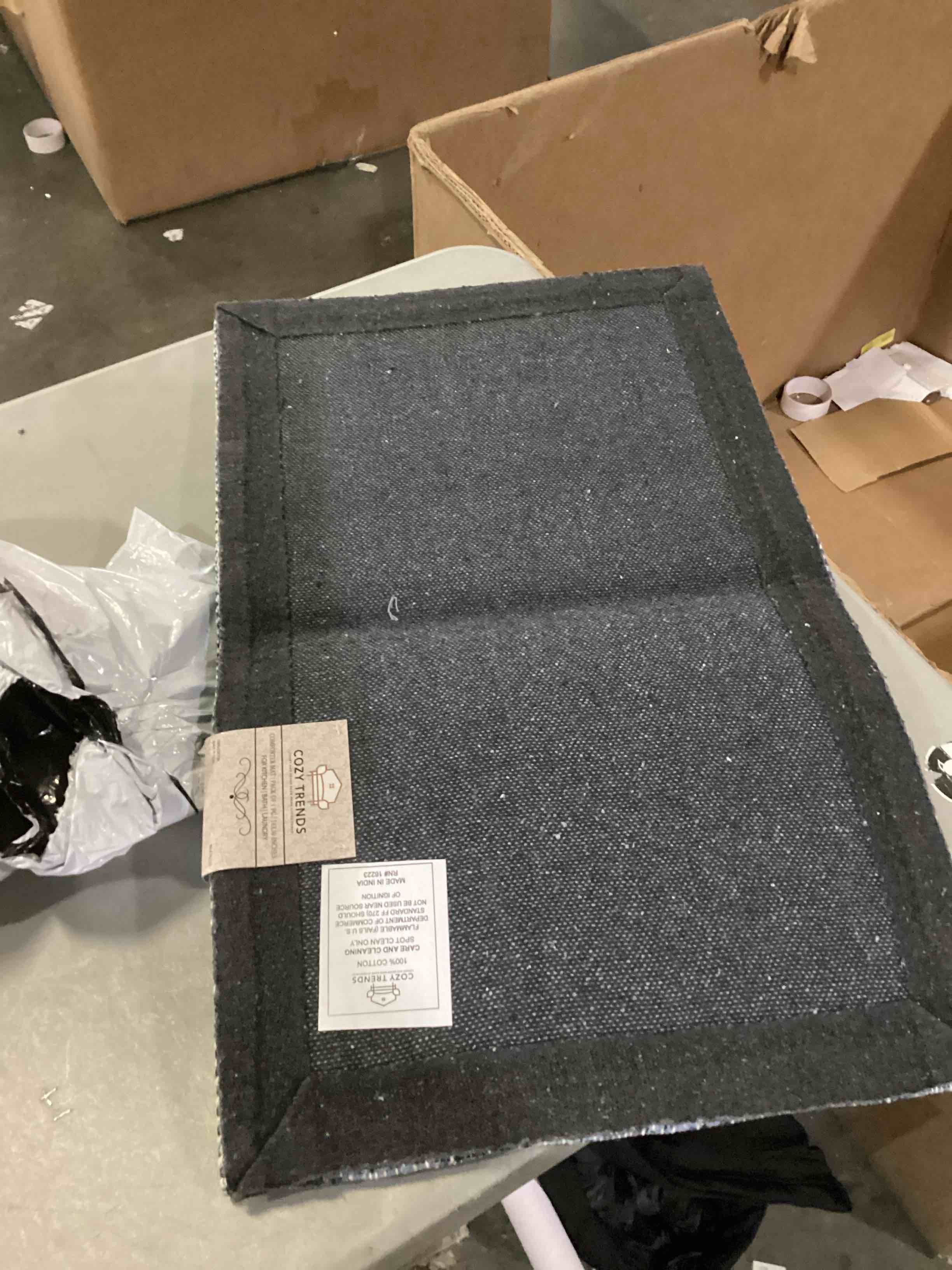 https://s3.amazonaws.com/lotting-images-prod/bidfta/YEL6810393_1739537811302.jpeg
