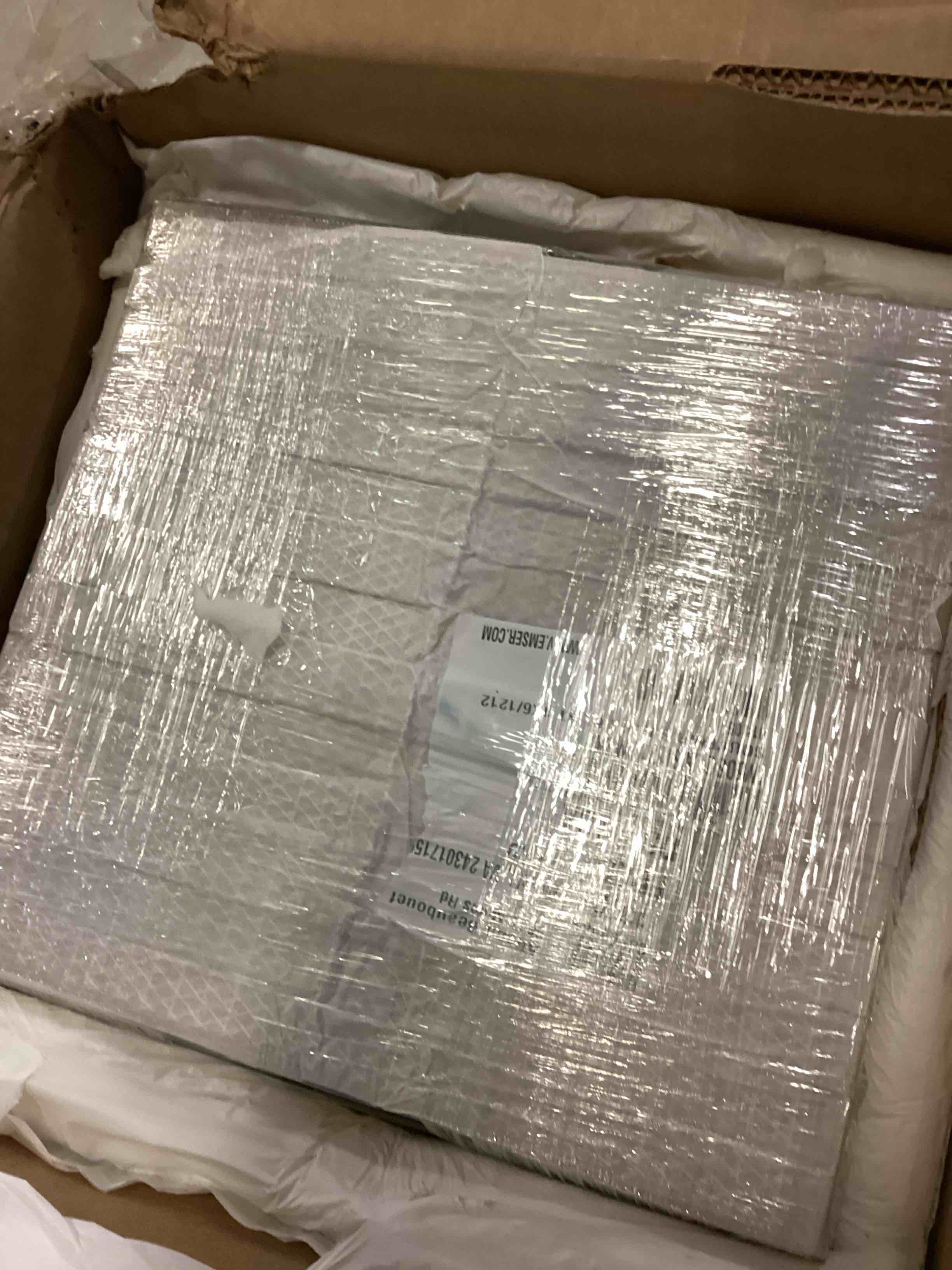 https://s3.amazonaws.com/lotting-images-prod/bidfta/YEL6810545_1736865440619.jpeg