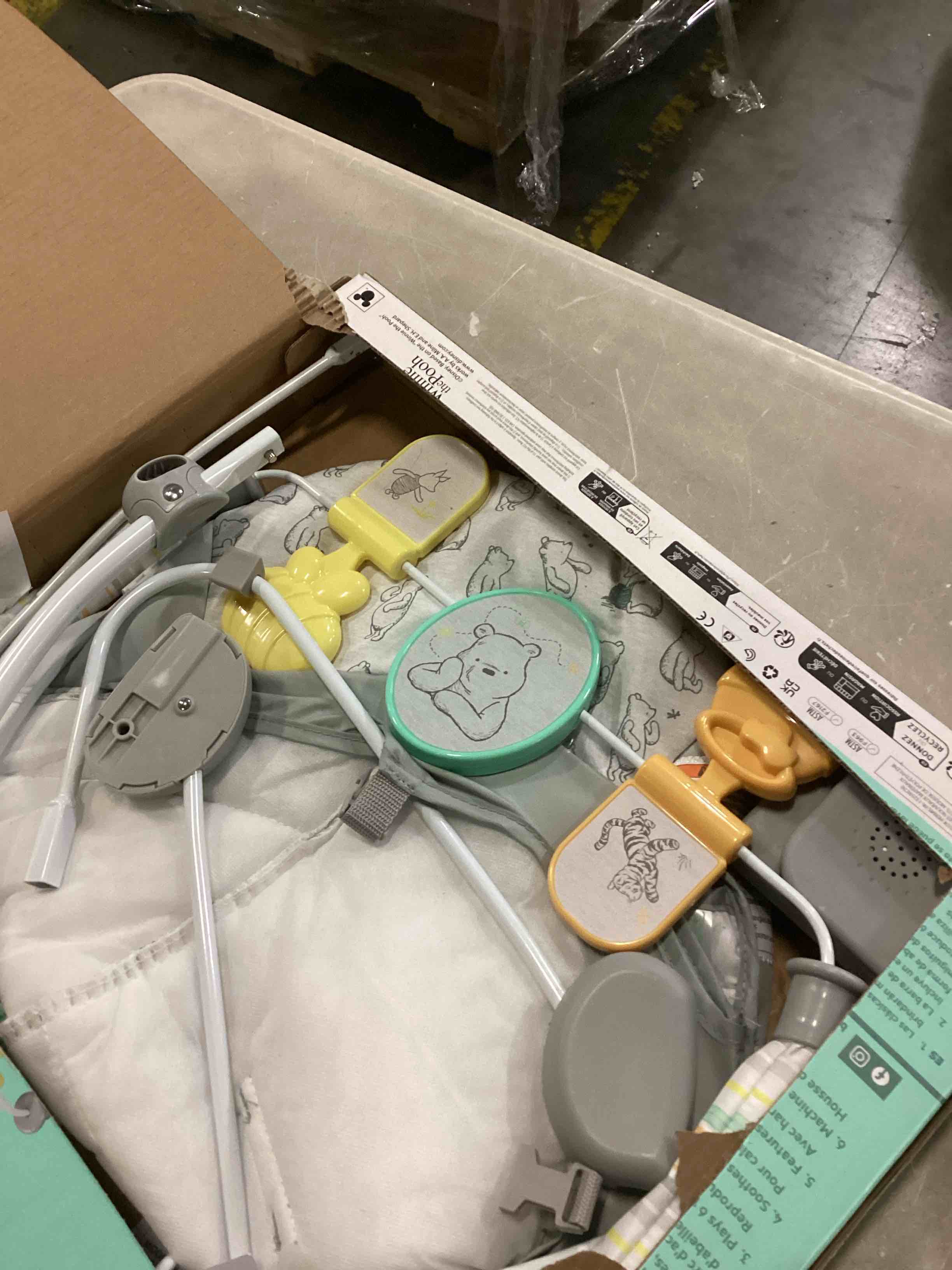 https://s3.amazonaws.com/lotting-images-prod/bidfta/YEL6810715_1736958166340.jpeg
