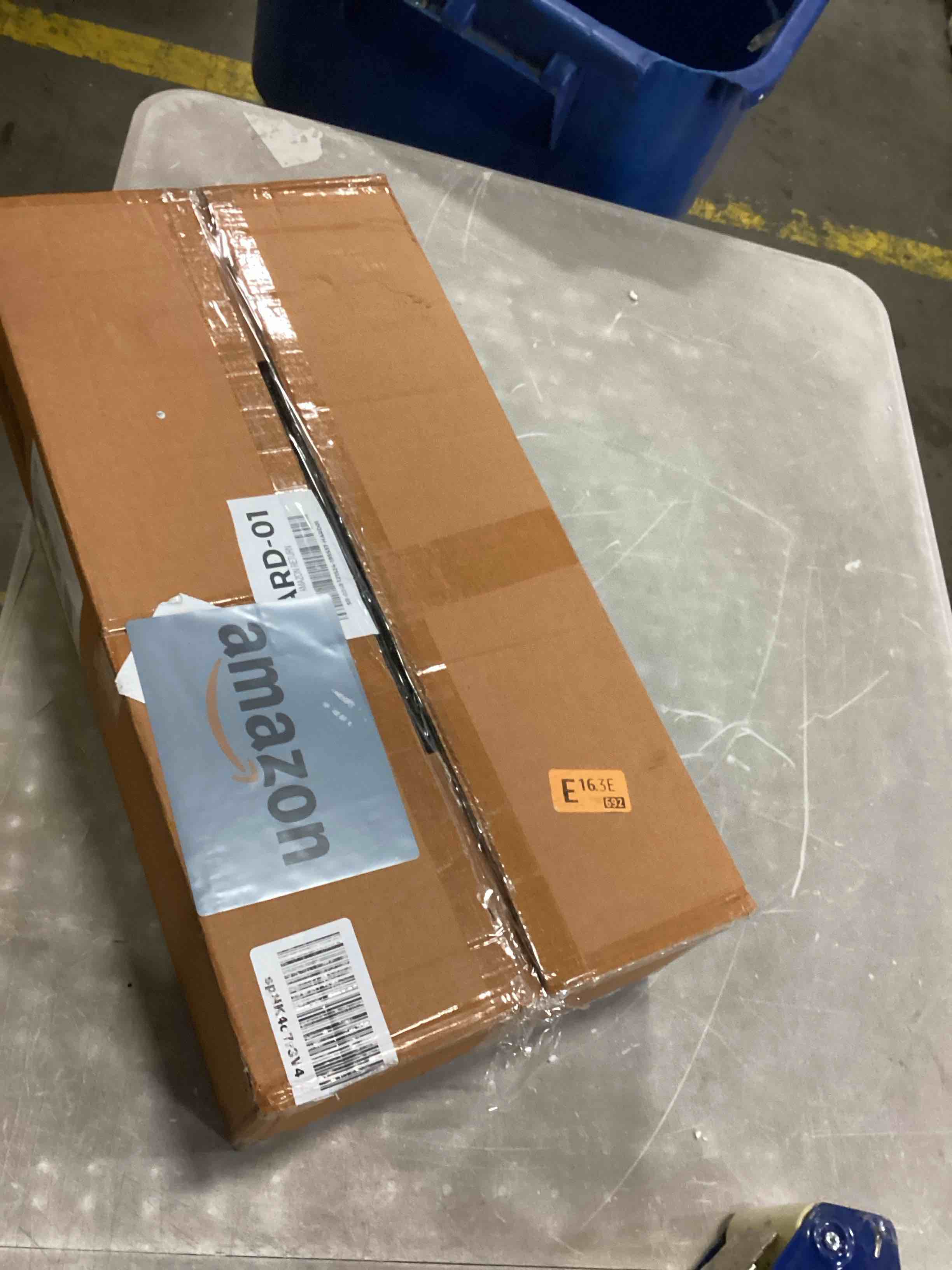 https://s3.amazonaws.com/lotting-images-prod/bidfta/YEL6810794_1737035630289.jpeg