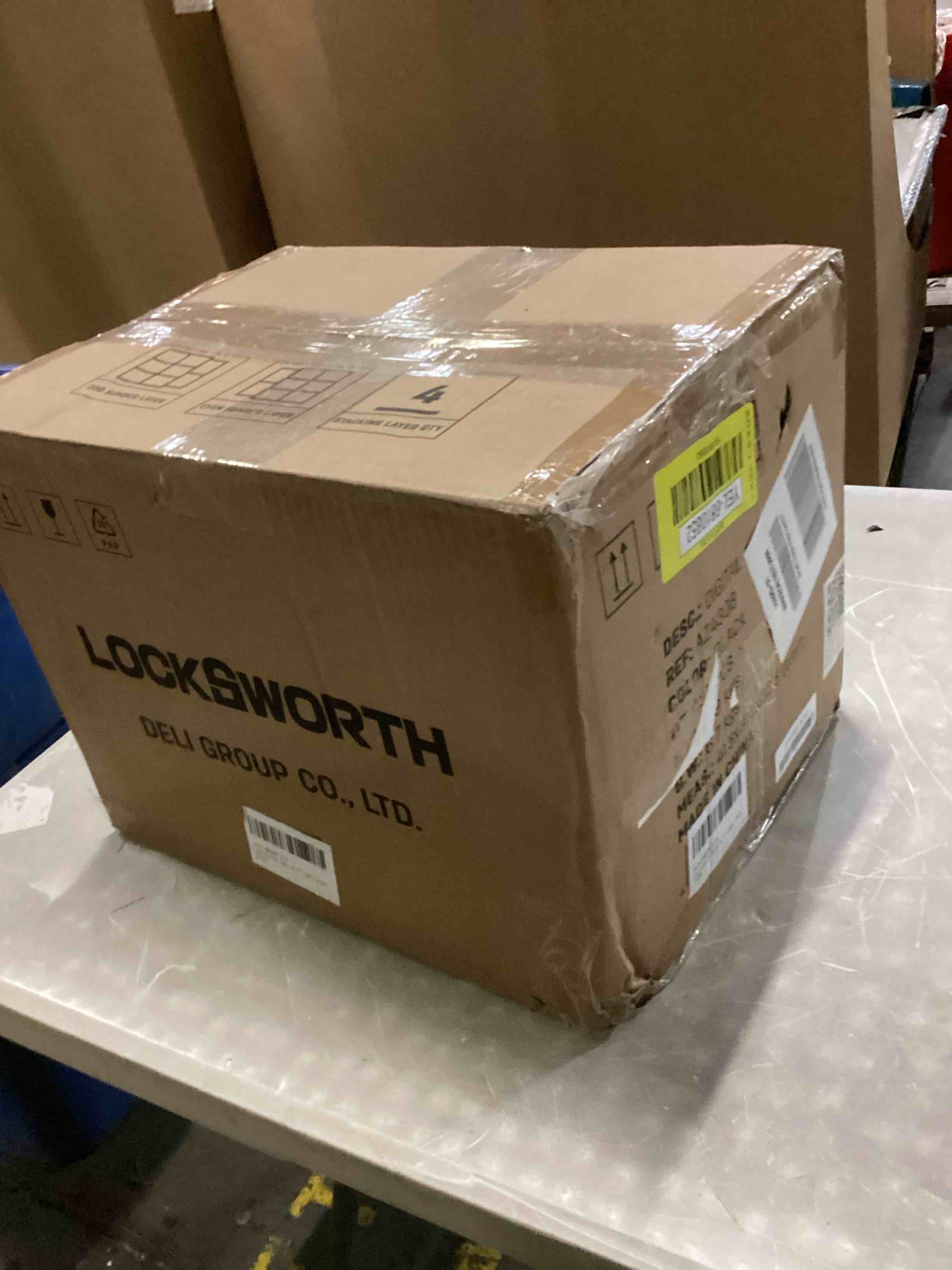 https://s3.amazonaws.com/lotting-images-prod/bidfta/YEL6810852_1737049269408.jpeg