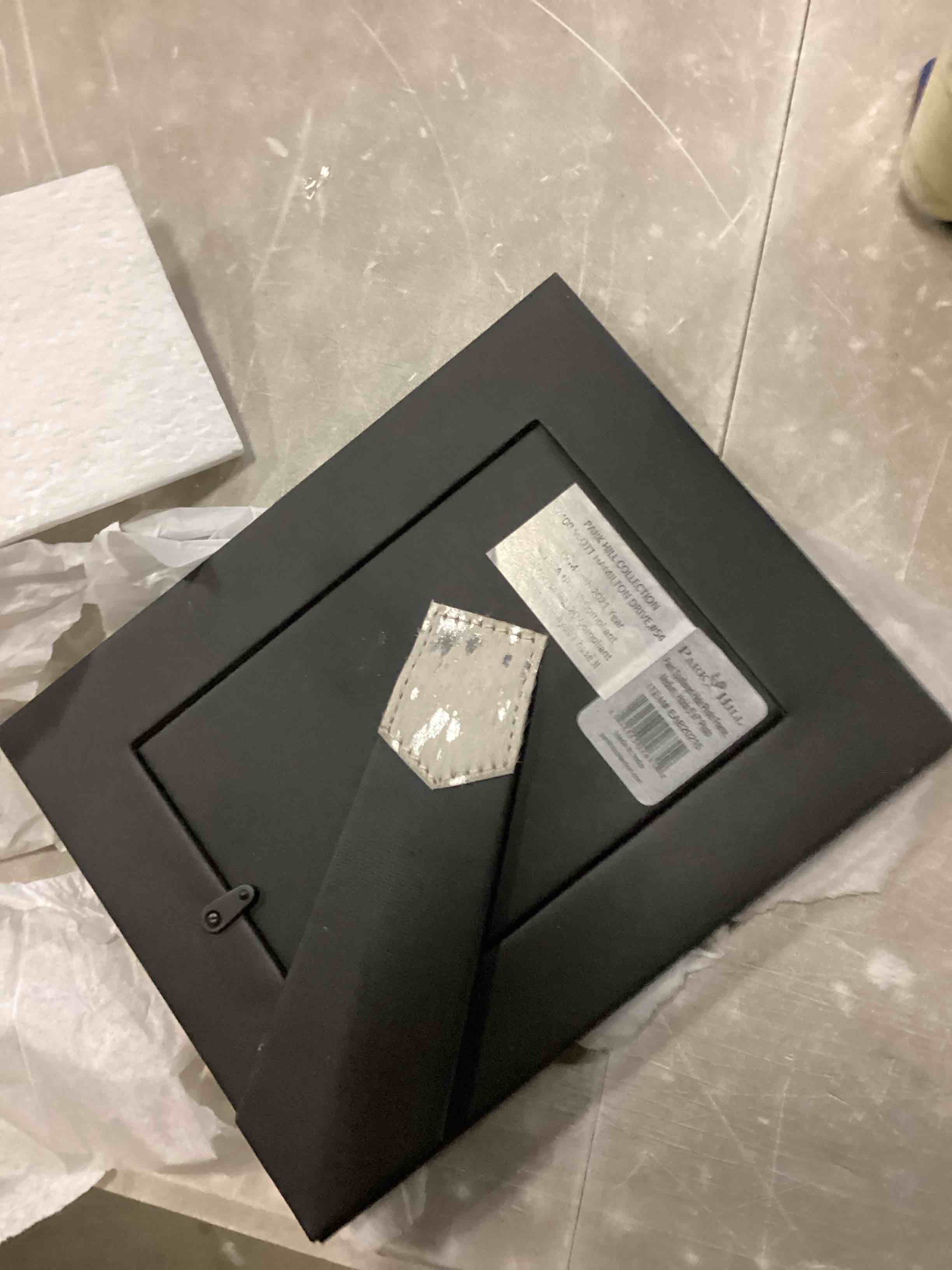 https://s3.amazonaws.com/lotting-images-prod/bidfta/YEL6810924_1737380129841.jpeg