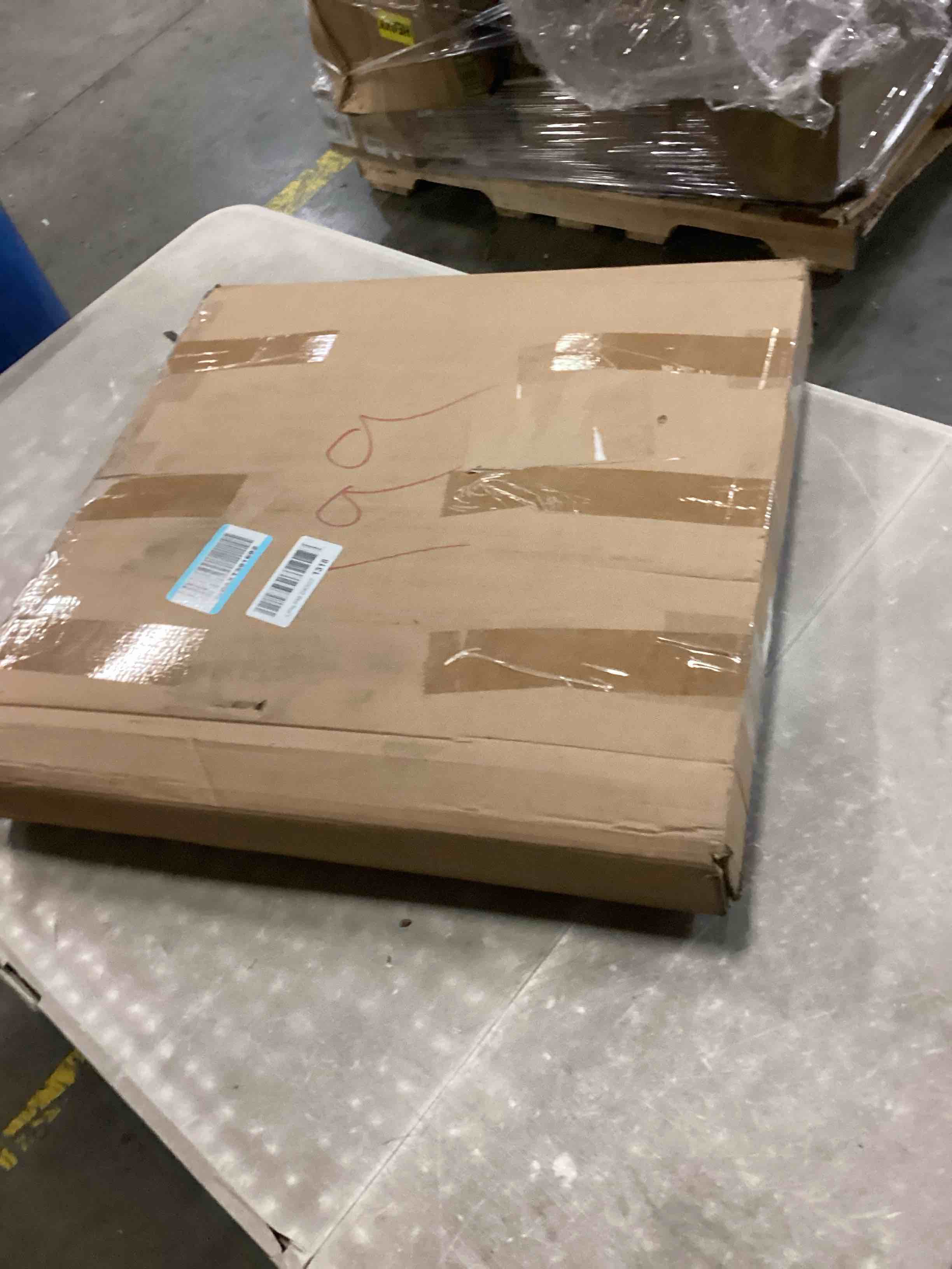 https://s3.amazonaws.com/lotting-images-prod/bidfta/YEL6811024_1737398300454.jpeg