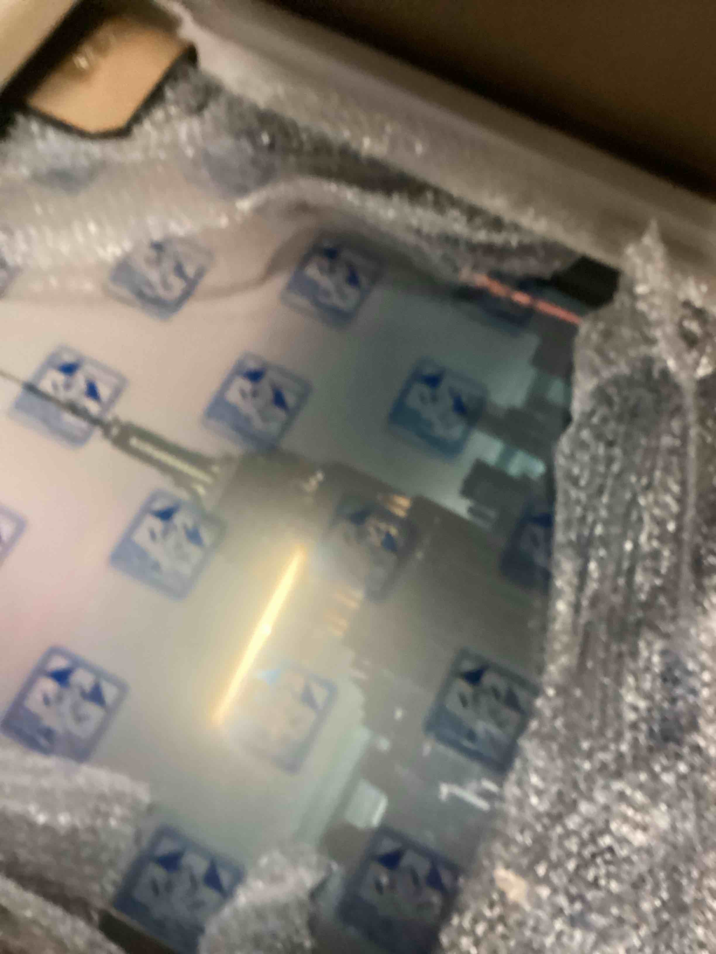 https://s3.amazonaws.com/lotting-images-prod/bidfta/YEL6811025_1737398393702.jpeg