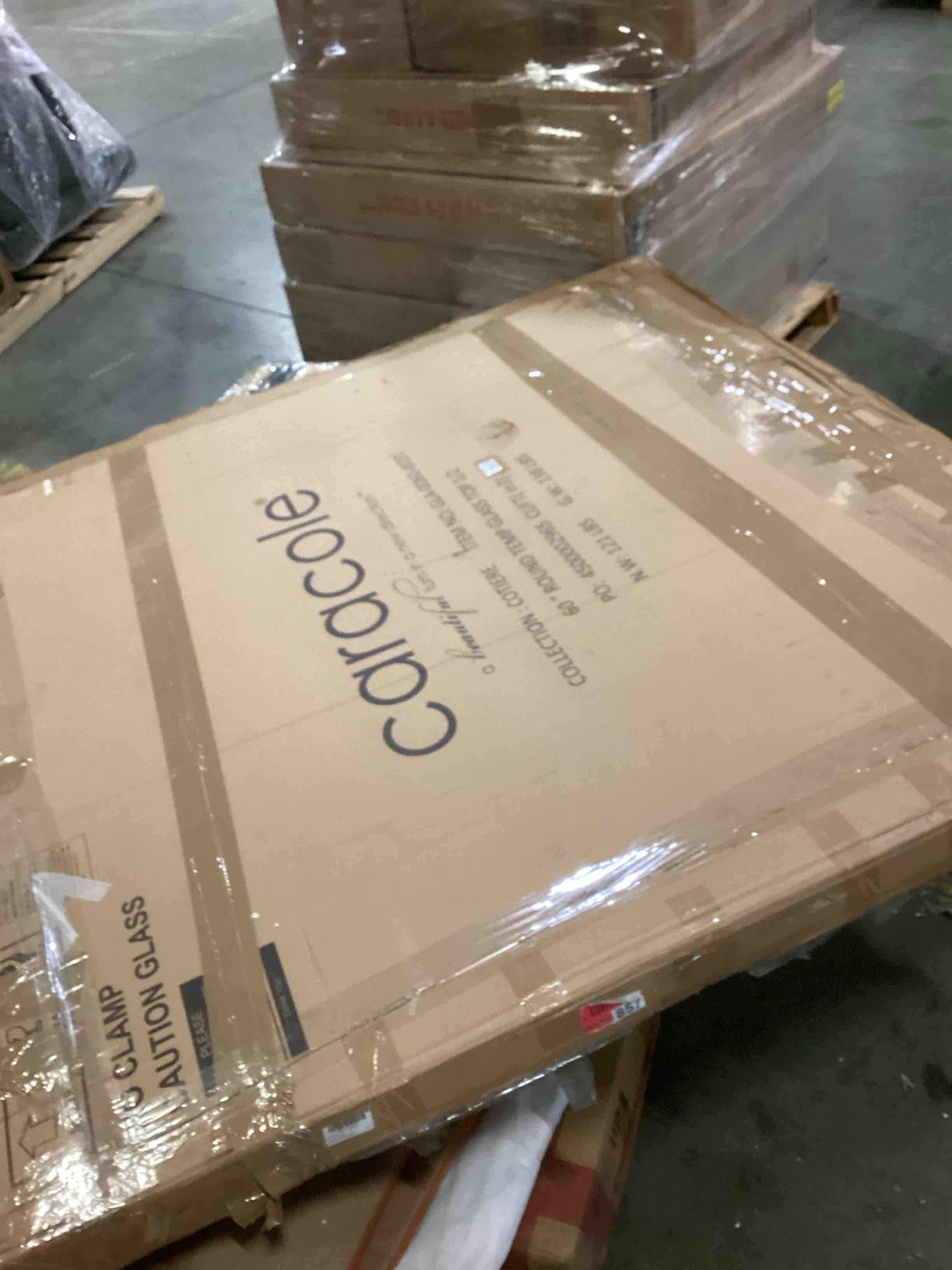https://s3.amazonaws.com/lotting-images-prod/bidfta/YEL6811161_1737488907033.jpeg