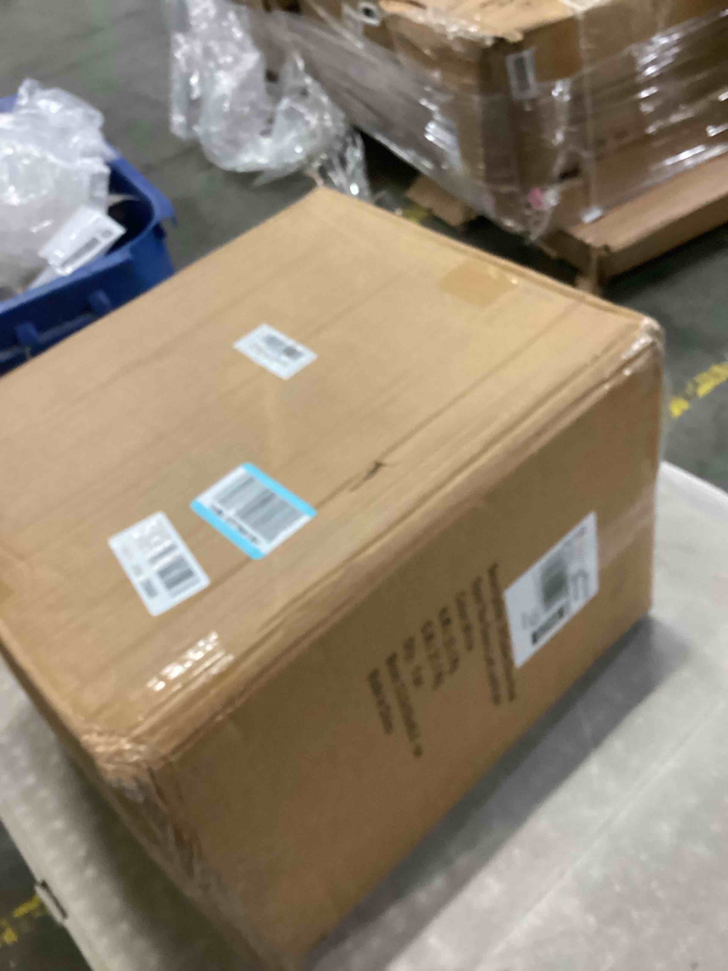 https://s3.amazonaws.com/lotting-images-prod/bidfta/YEL6811201_1737553565208.jpeg