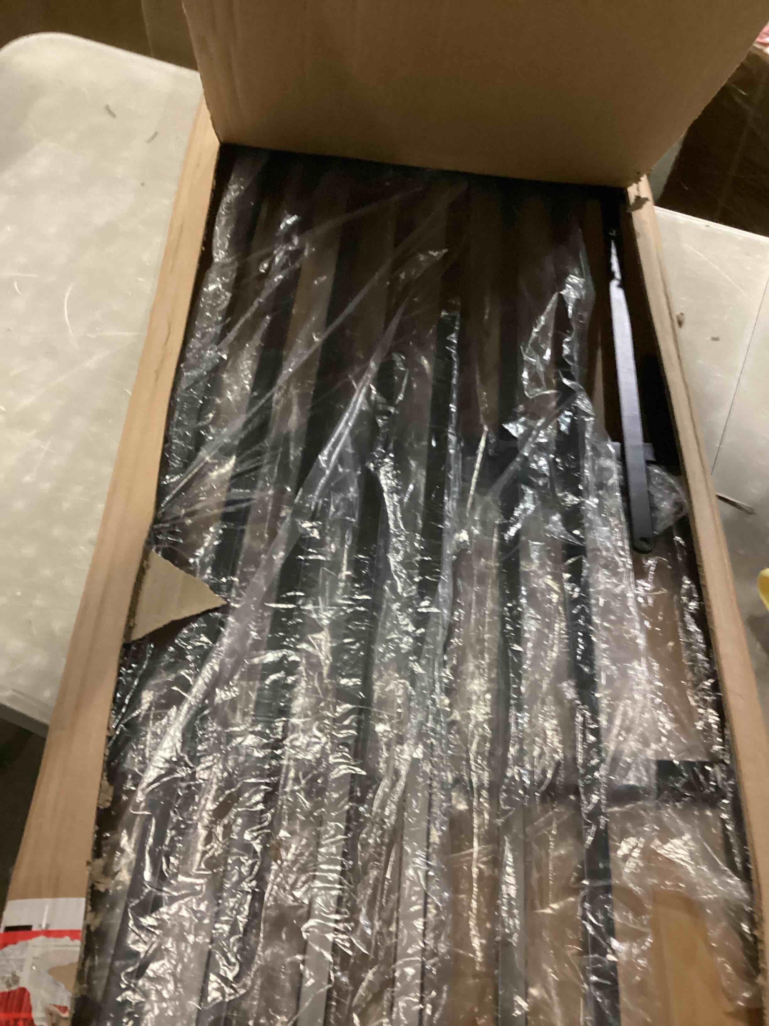 https://s3.amazonaws.com/lotting-images-prod/bidfta/YEL6811216_1737556023921.jpeg