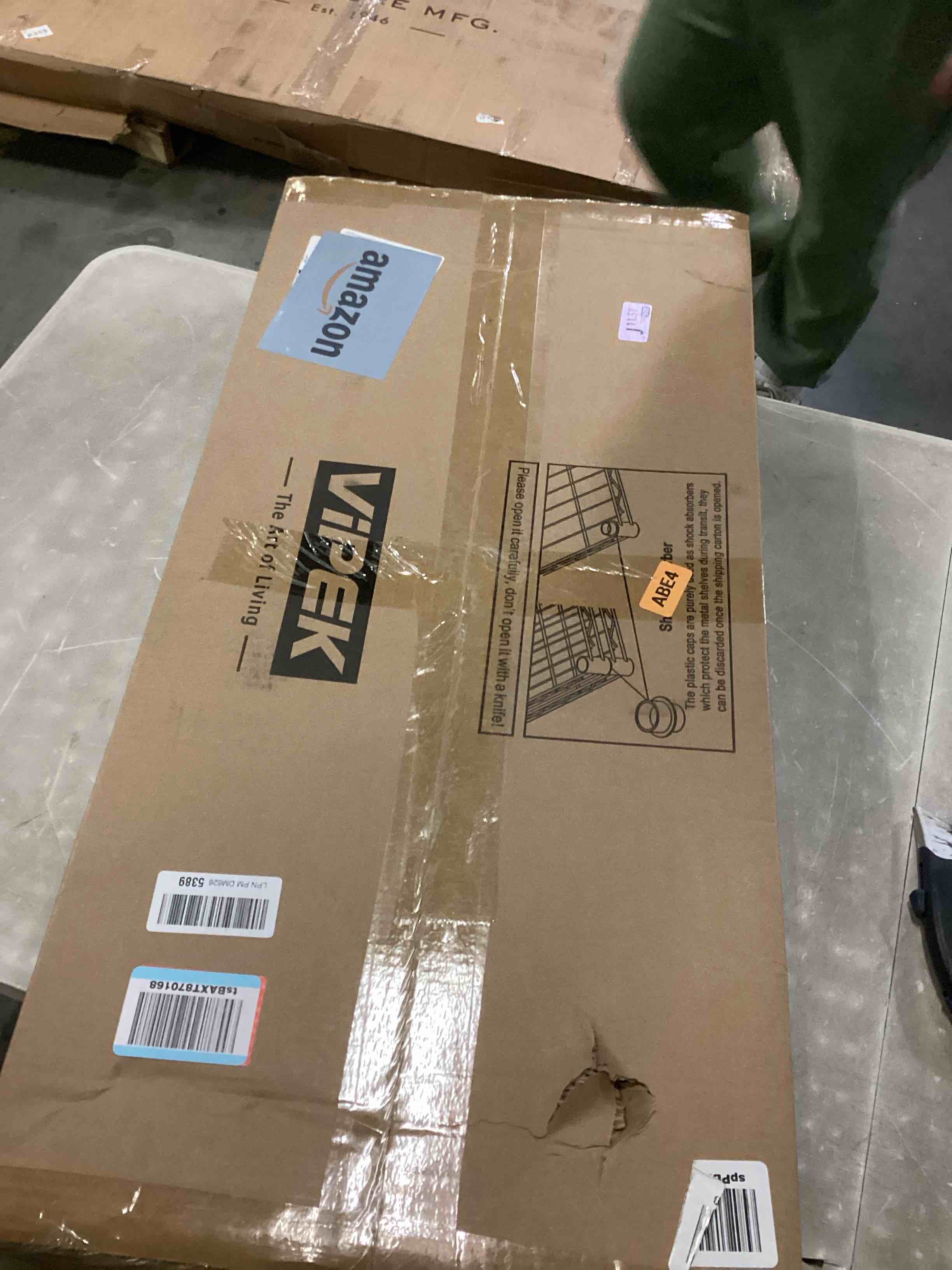 https://s3.amazonaws.com/lotting-images-prod/bidfta/YEL6811229_1737557661968.jpeg