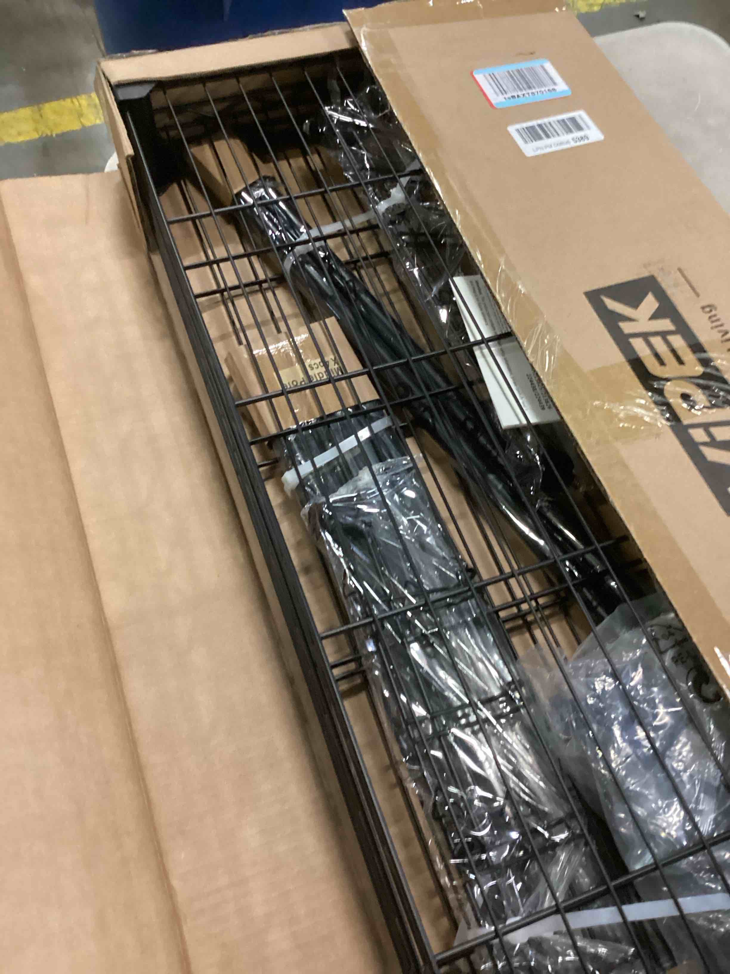 https://s3.amazonaws.com/lotting-images-prod/bidfta/YEL6811229_1737557685160.jpeg