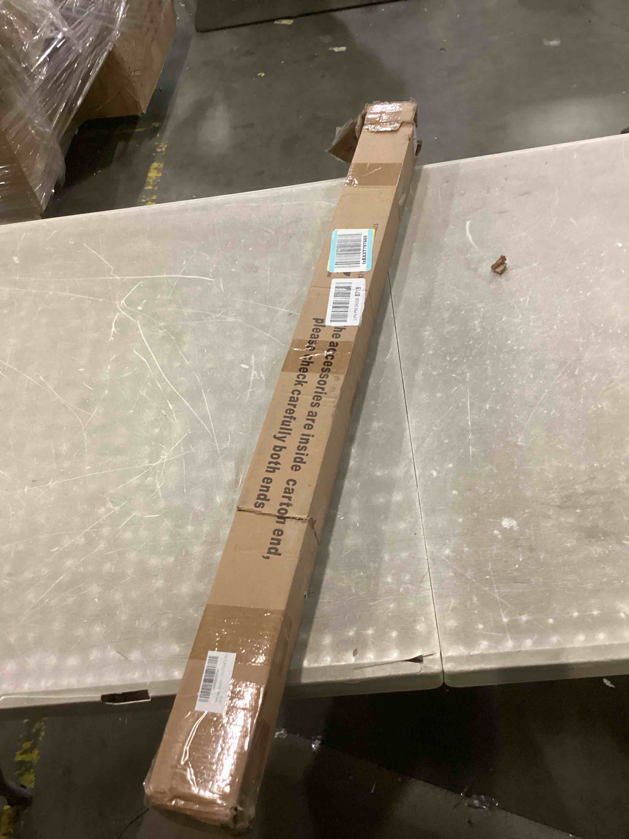 https://s3.amazonaws.com/lotting-images-prod/bidfta/YEL6811460_1737723467499.jpeg