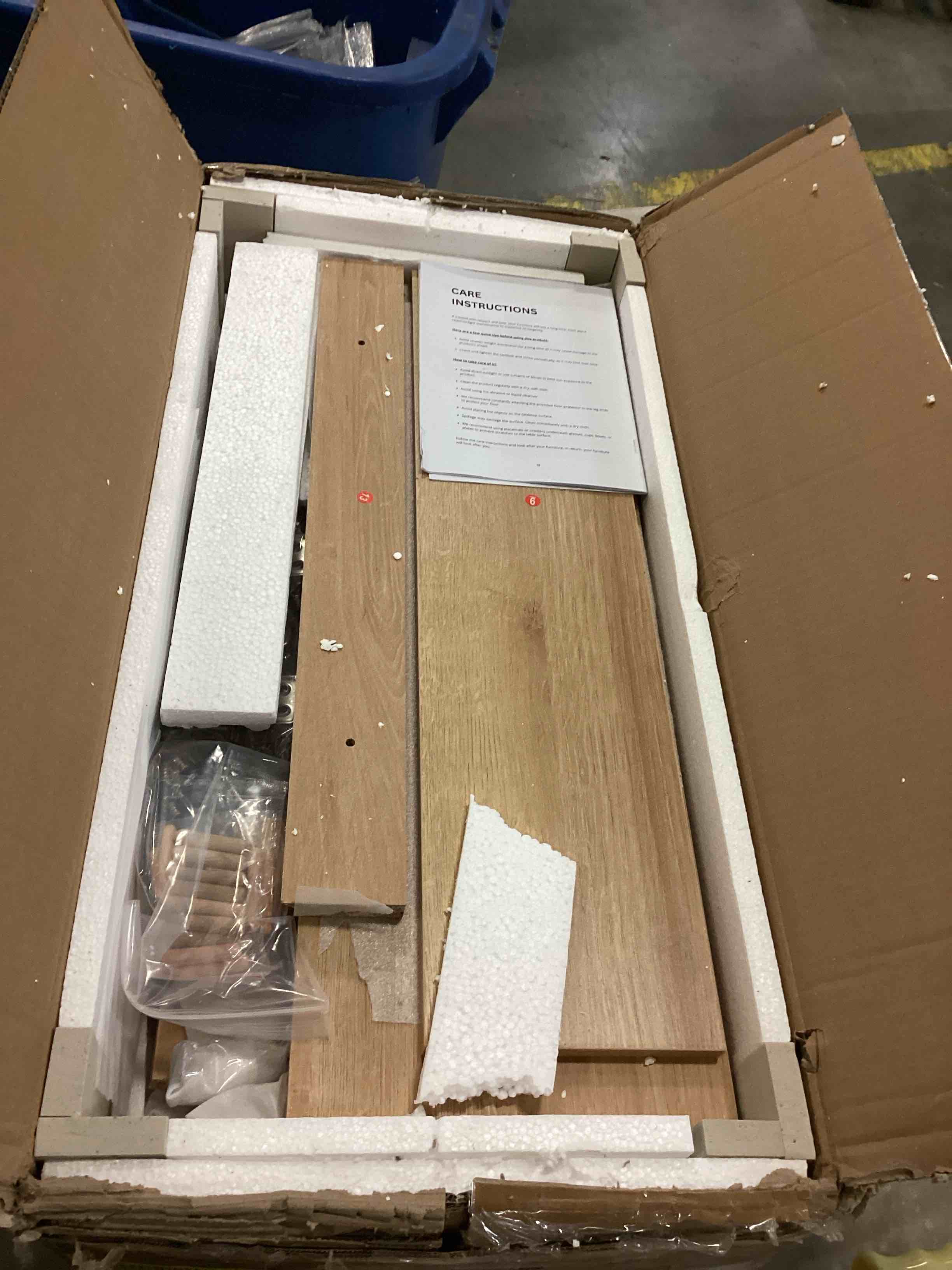 https://s3.amazonaws.com/lotting-images-prod/bidfta/YEL6811916_1738160487238.jpeg