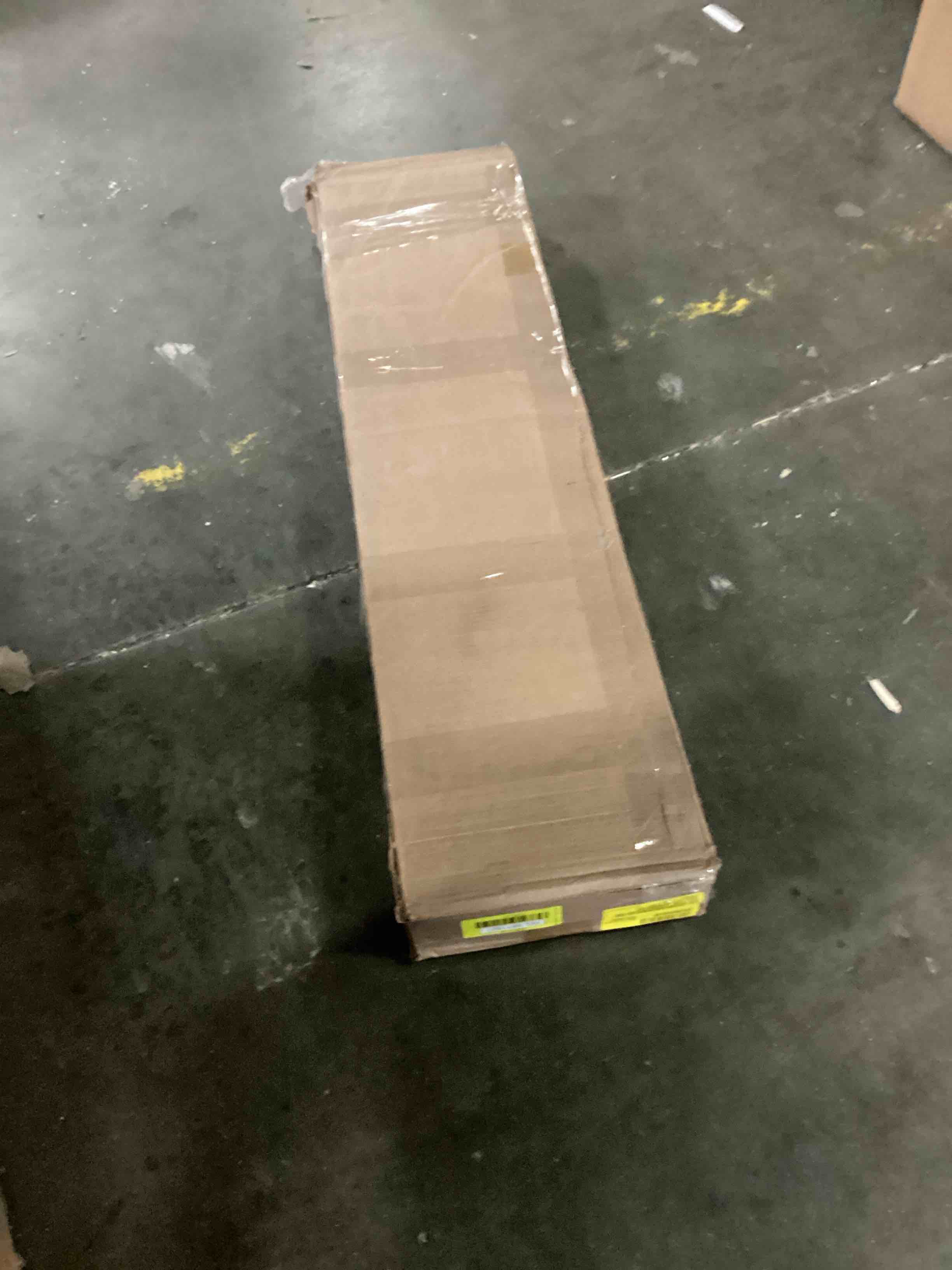 https://s3.amazonaws.com/lotting-images-prod/bidfta/YEL6811921_1738162090987.jpeg