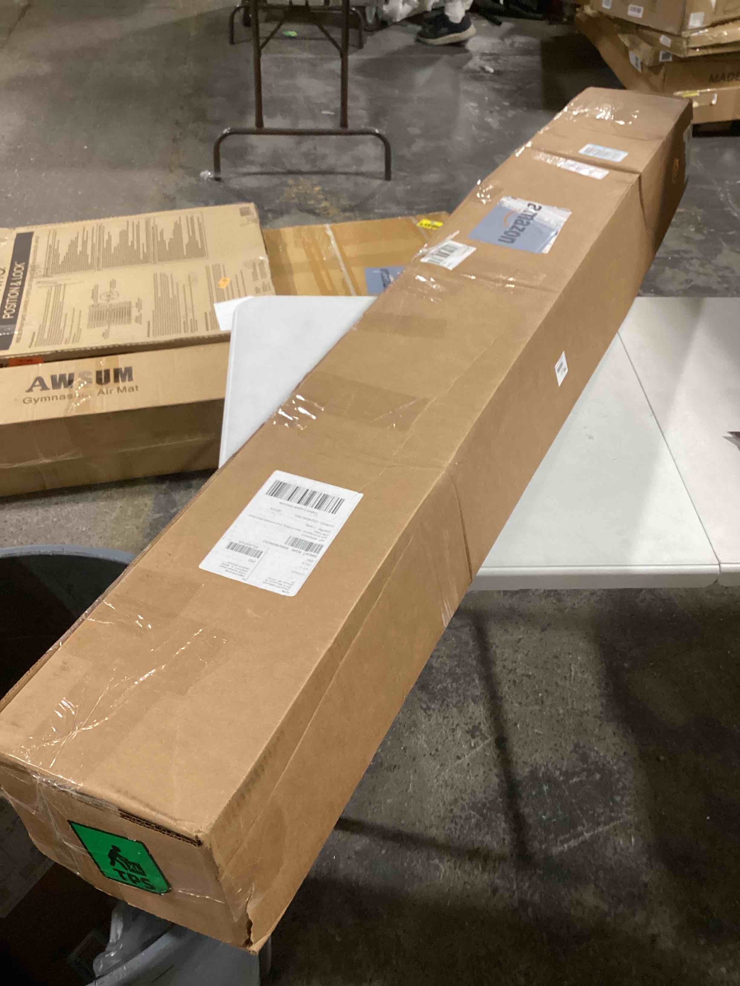 https://s3.amazonaws.com/lotting-images-prod/bidfta/YEL6811987_1729790939795.jpeg