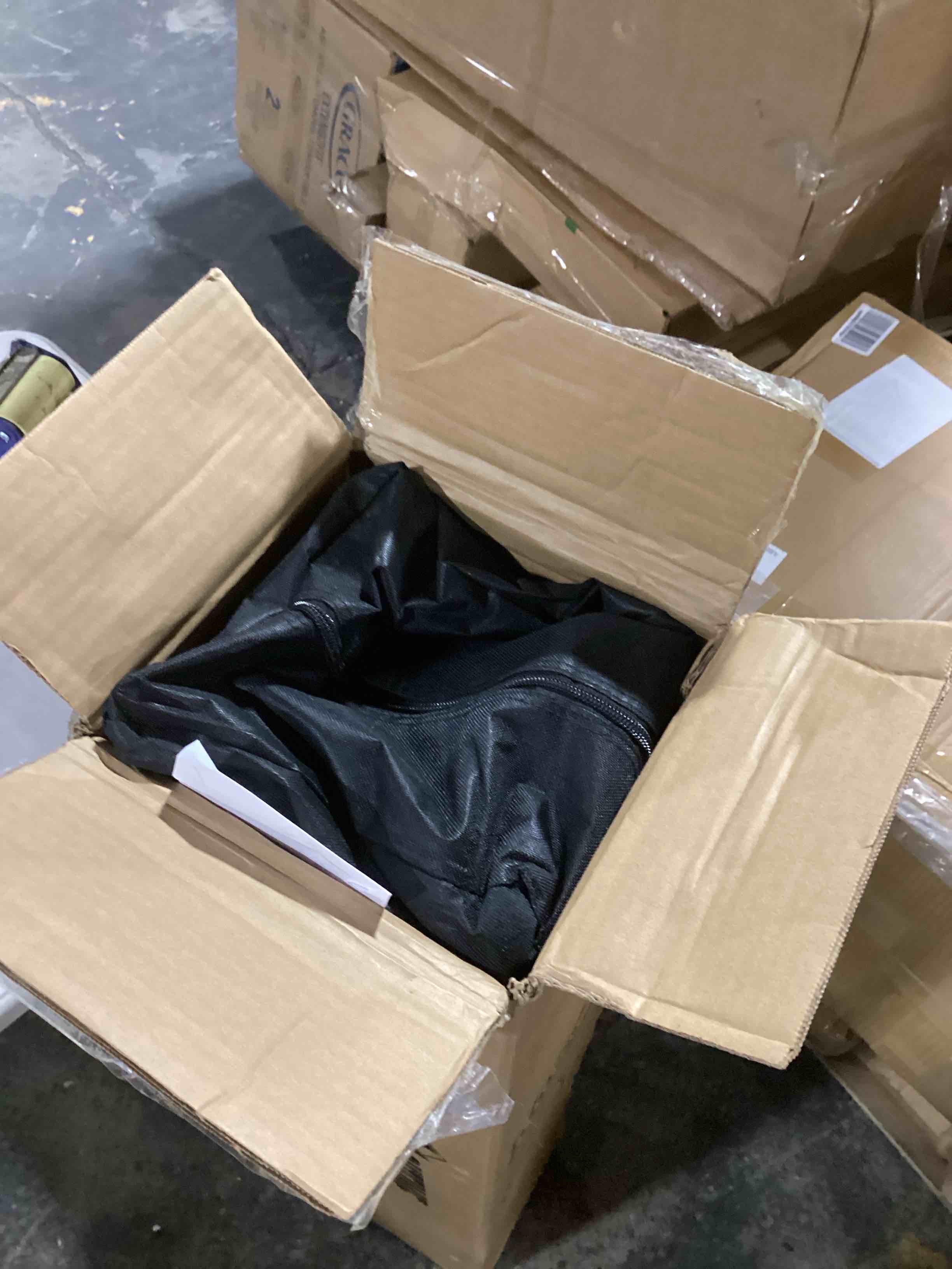 https://s3.amazonaws.com/lotting-images-prod/bidfta/YEL6812001_1729794398512.jpeg