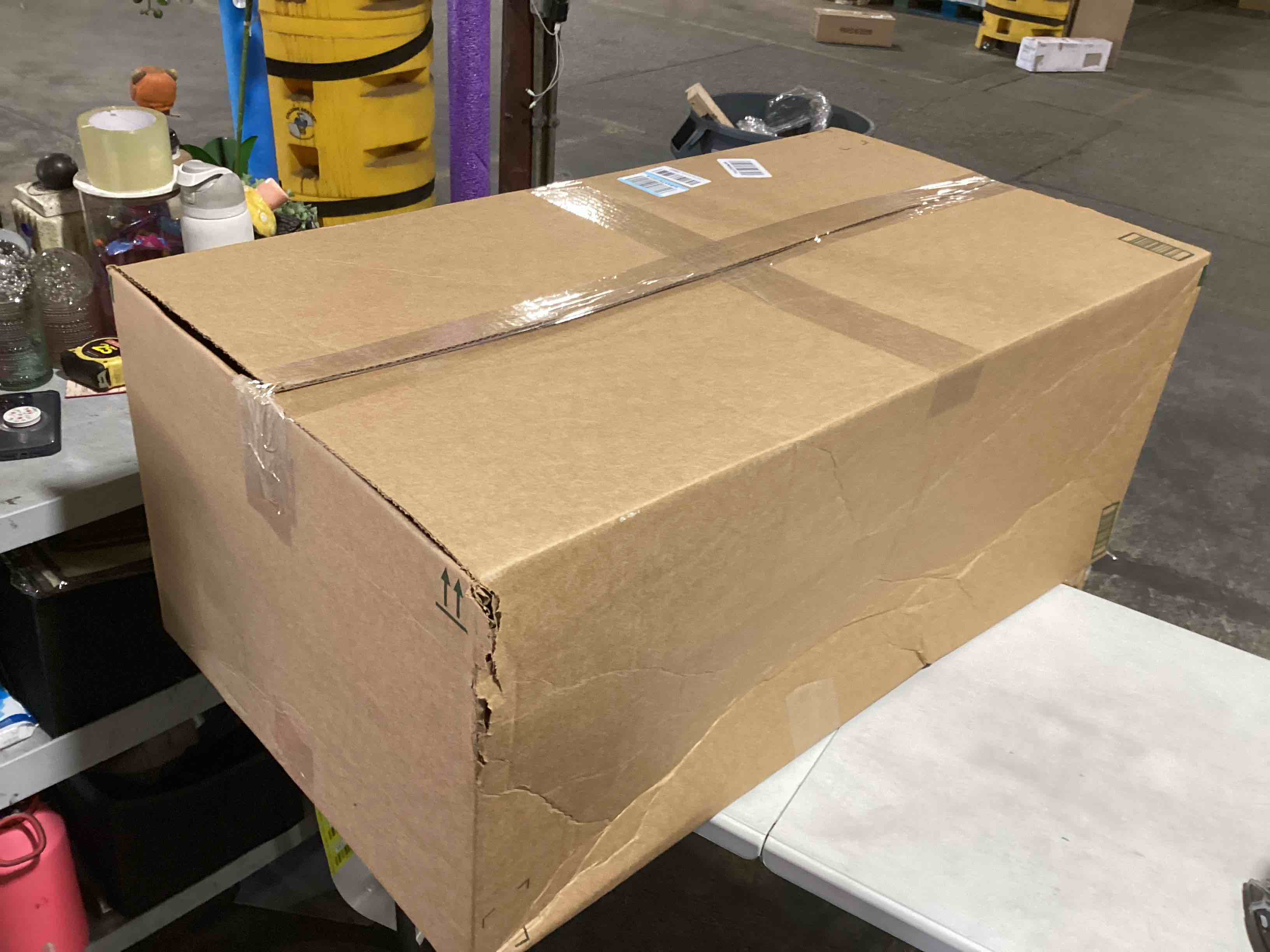 https://s3.amazonaws.com/lotting-images-prod/bidfta/YEL6812129_1729878097264.jpeg