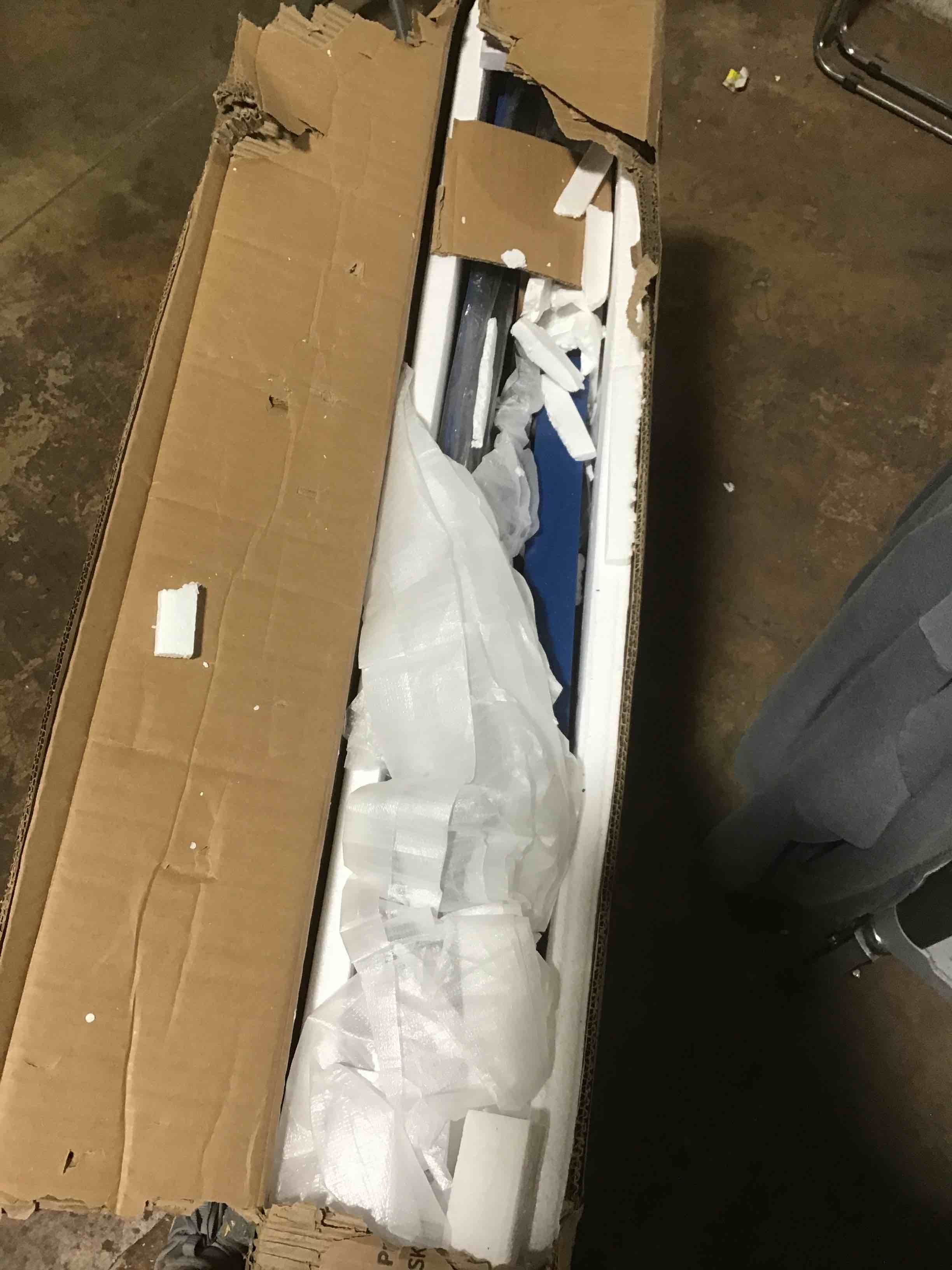 https://s3.amazonaws.com/lotting-images-prod/bidfta/YEL6812271_1730822789605.jpeg