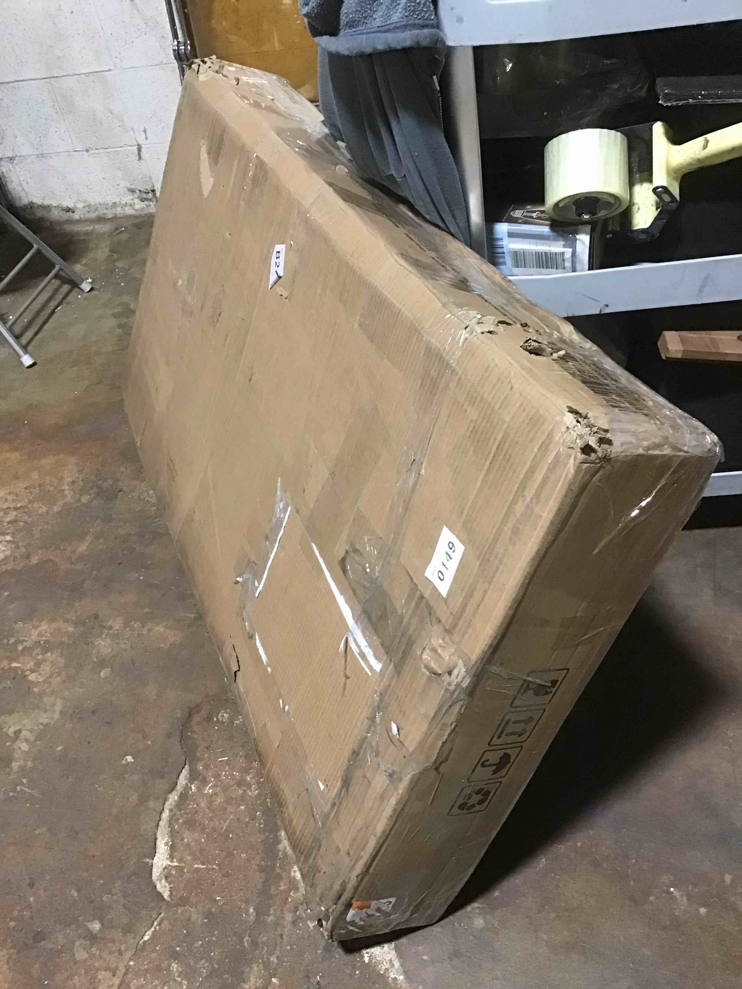 https://s3.amazonaws.com/lotting-images-prod/bidfta/YEL6812271_1730822835490.jpeg