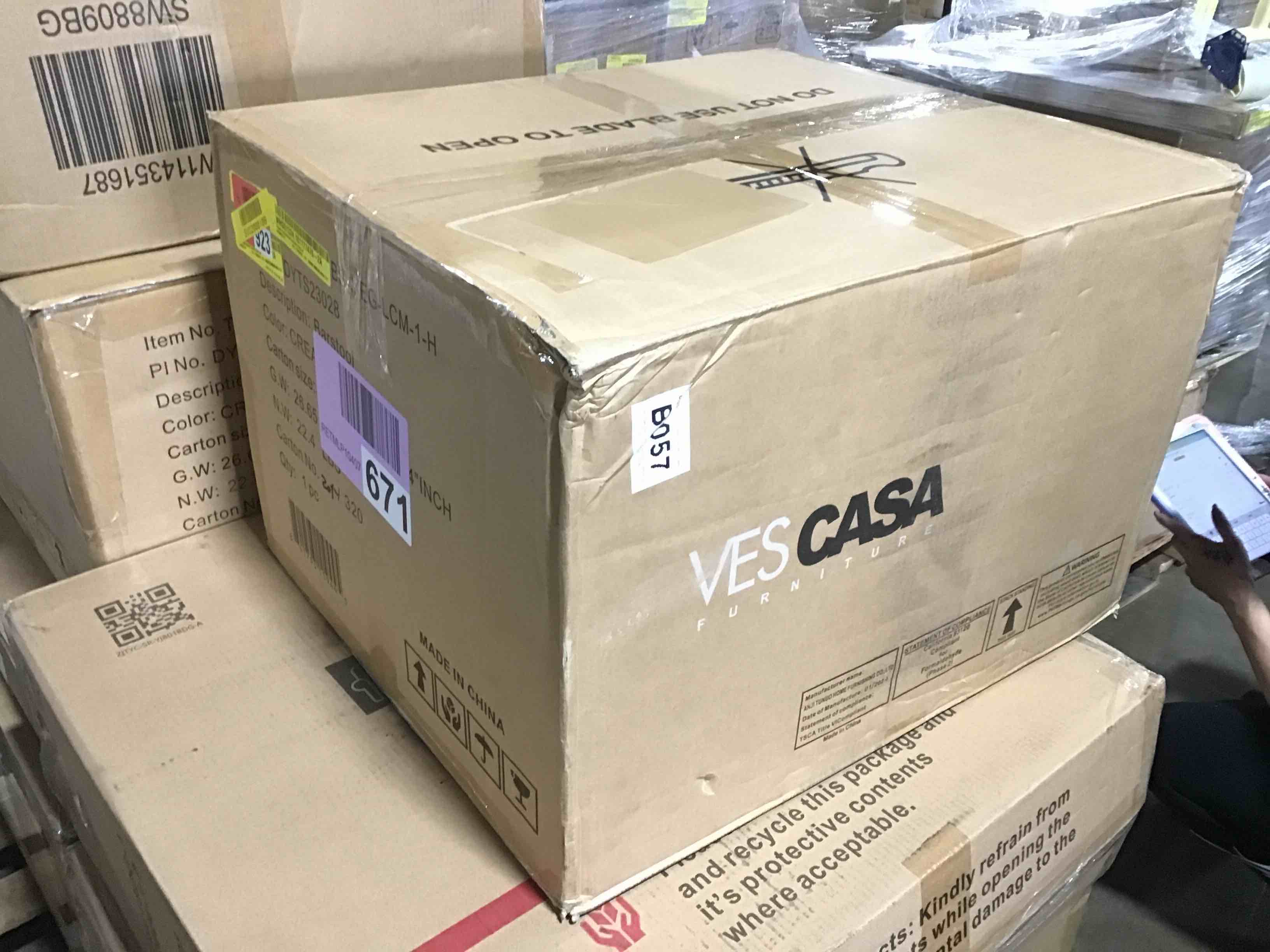 https://s3.amazonaws.com/lotting-images-prod/bidfta/YEL6812573_1731355696226.jpeg