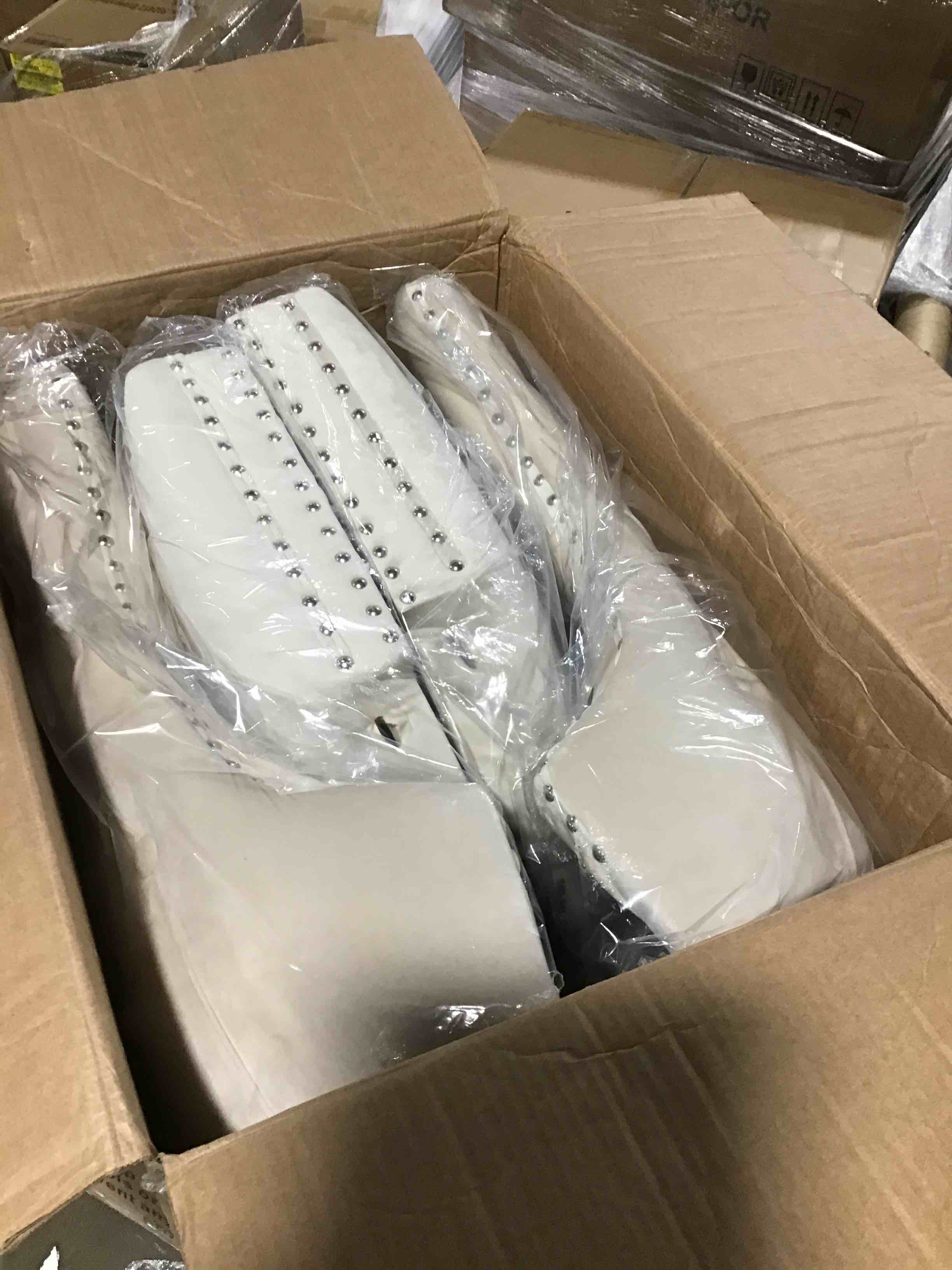 https://s3.amazonaws.com/lotting-images-prod/bidfta/YEL6812574_1731355777949.jpeg